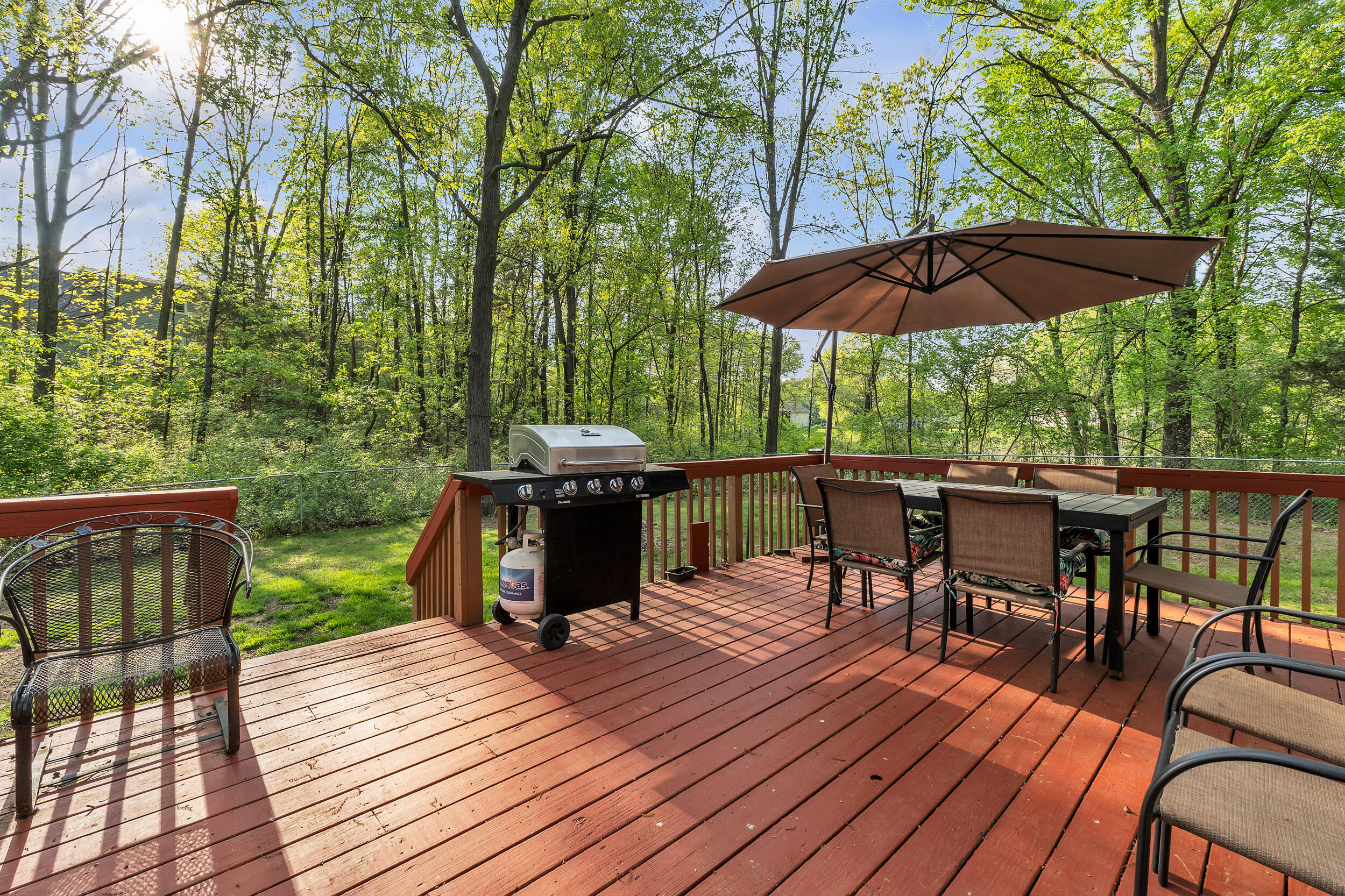 6550 Avon Drive Property Photo 12