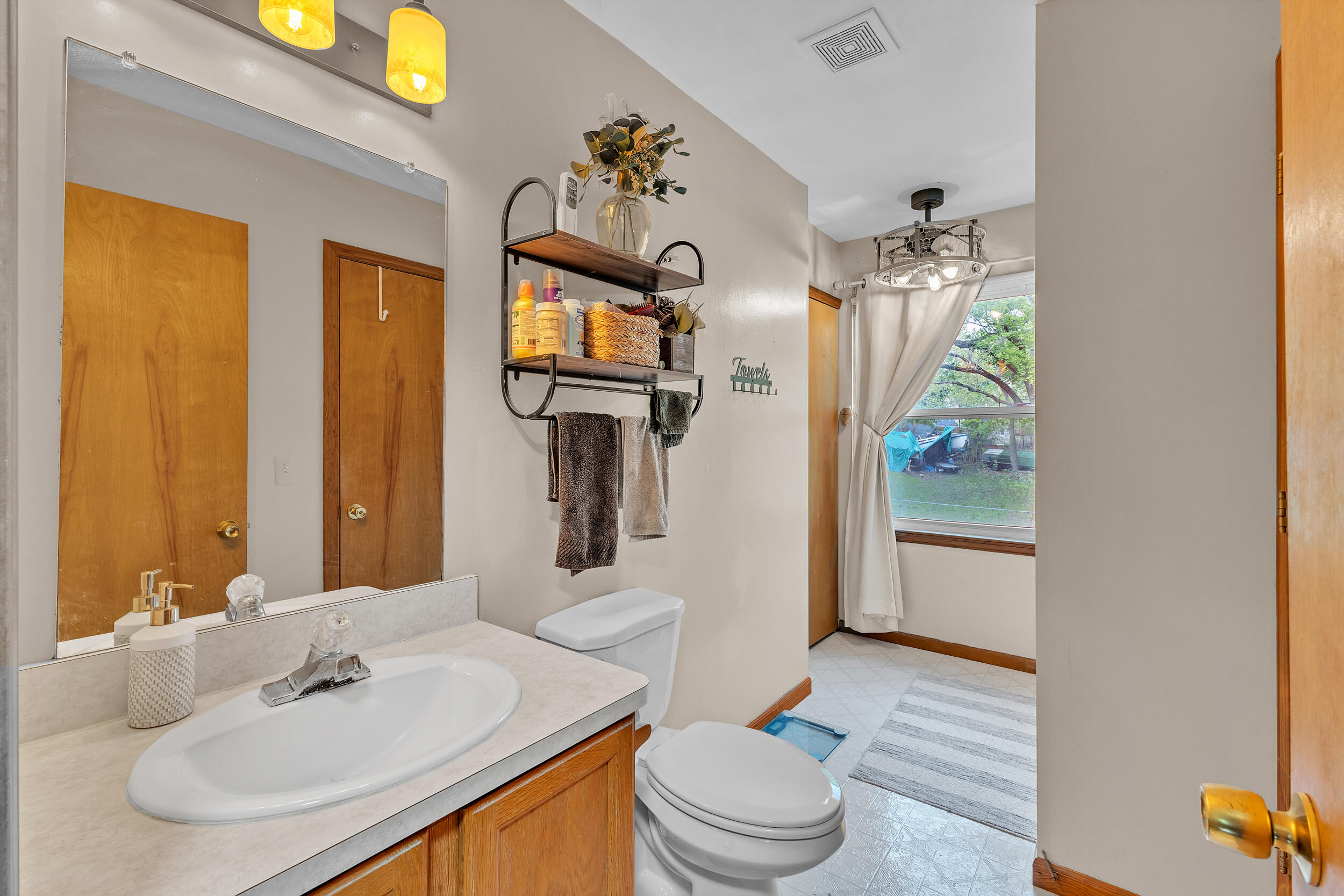 6550 Avon Drive Property Photo 24