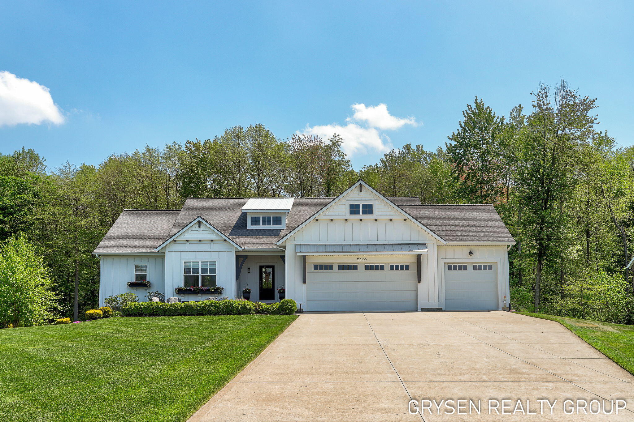 6326 Eaglewood Drive Property Photo 1