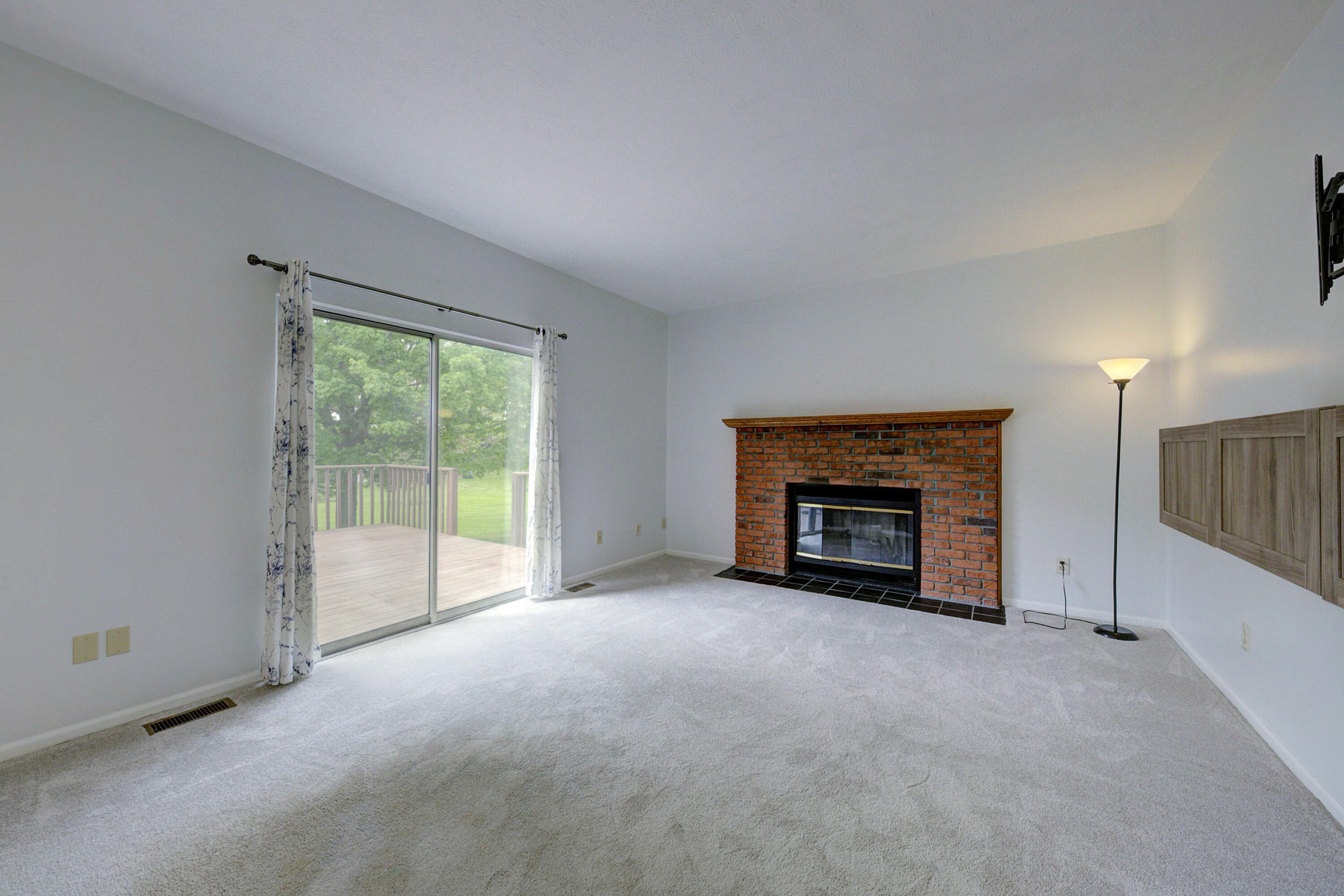 11094 Shadow Woods Lane Property Photo 22