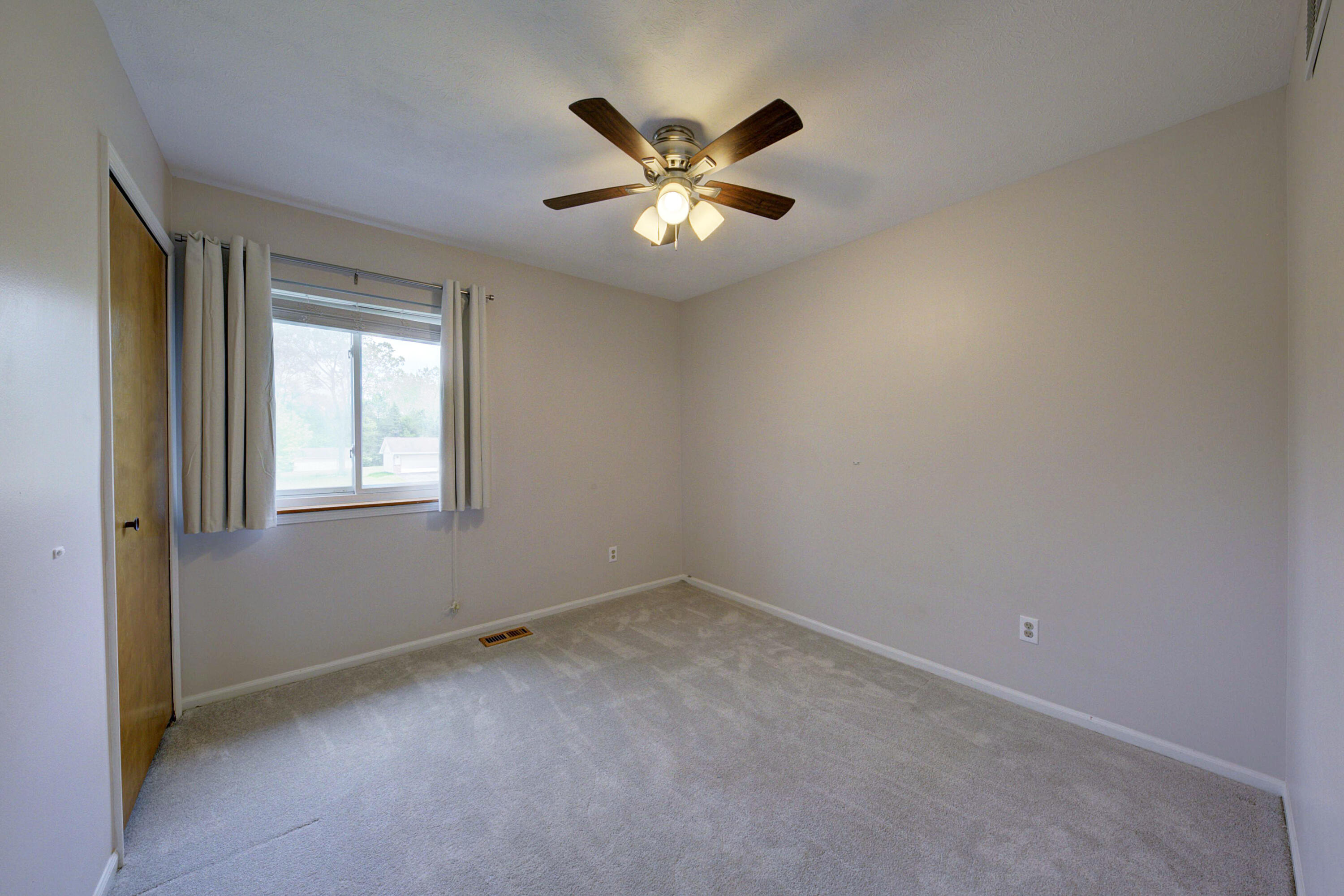 11094 Shadow Woods Lane Property Photo 36
