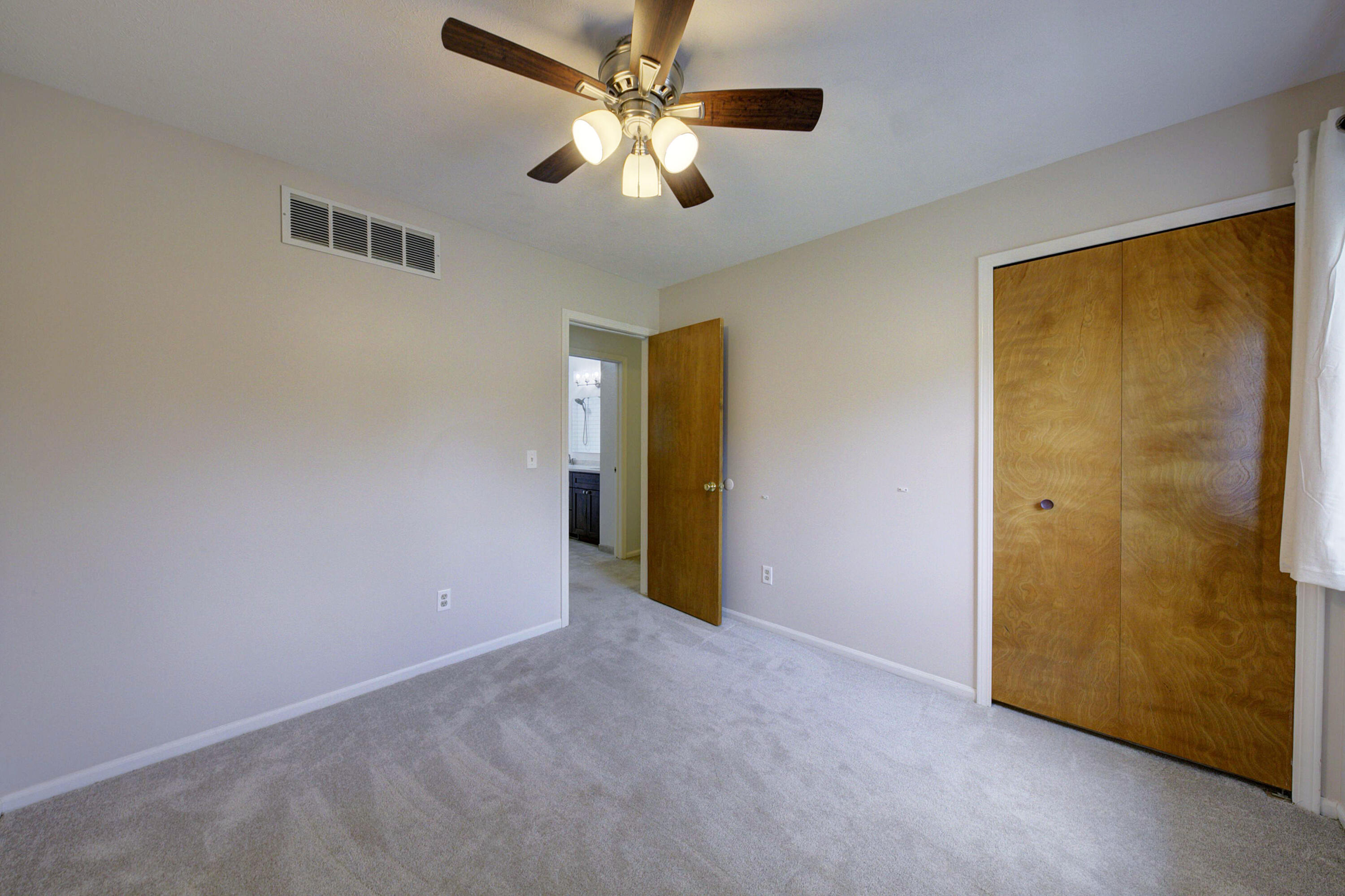 11094 Shadow Woods Lane Property Photo 38