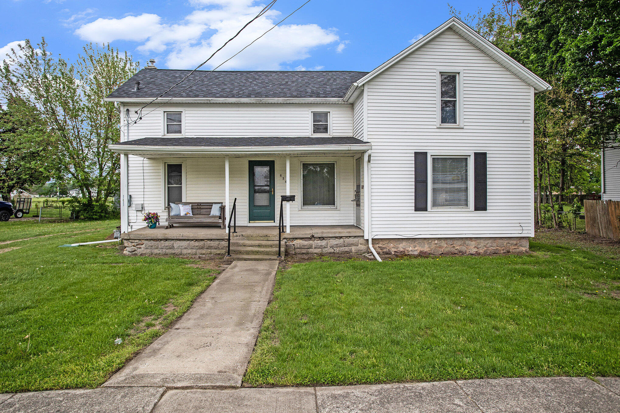 634 E Chicago Street Property Photo 1