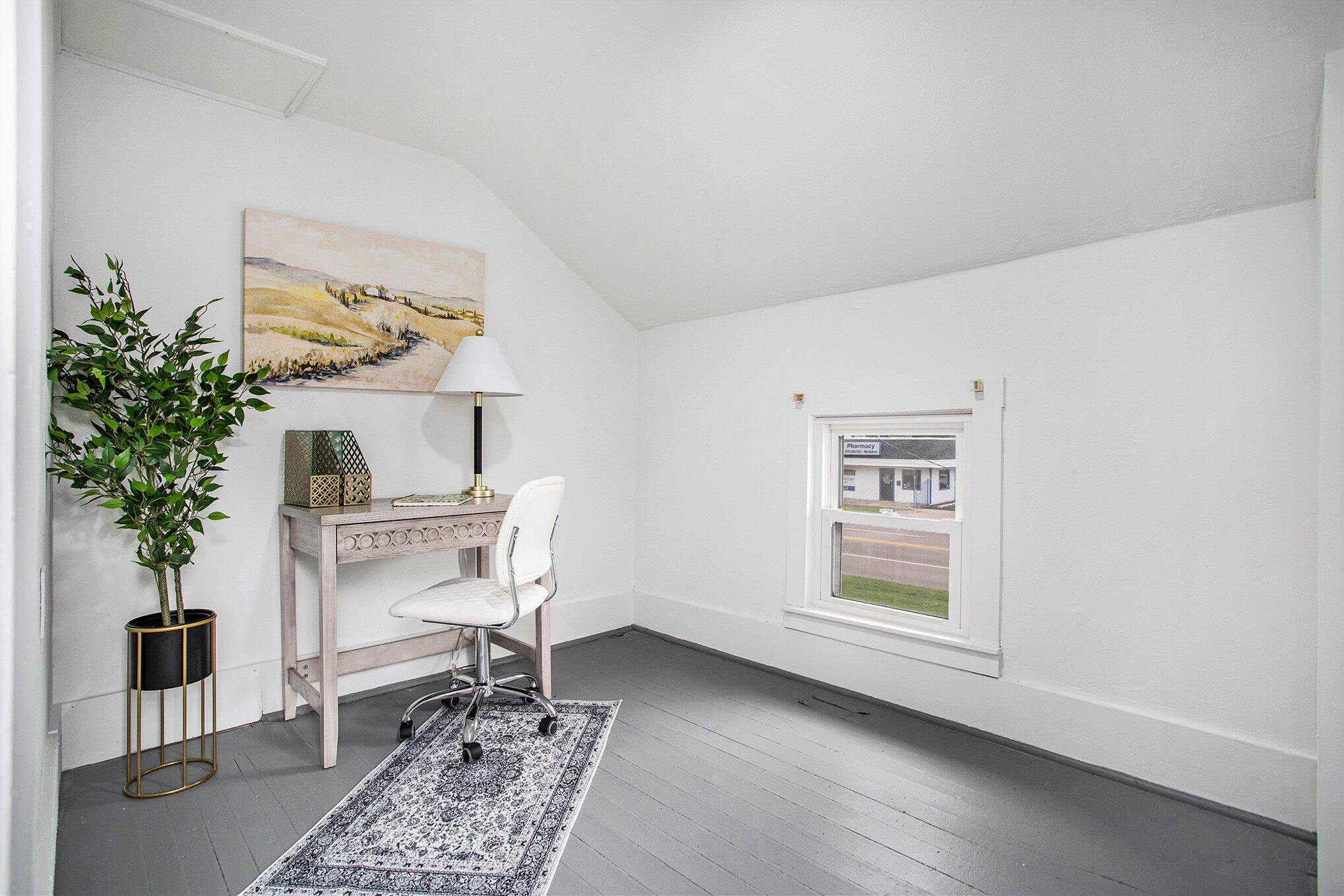 634 E Chicago Street Property Photo 14