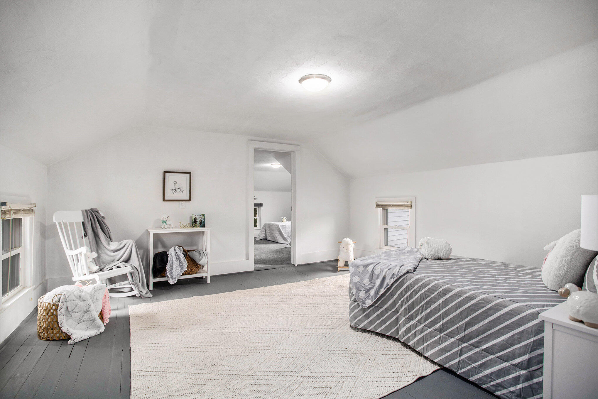 634 E Chicago Street Property Photo 15