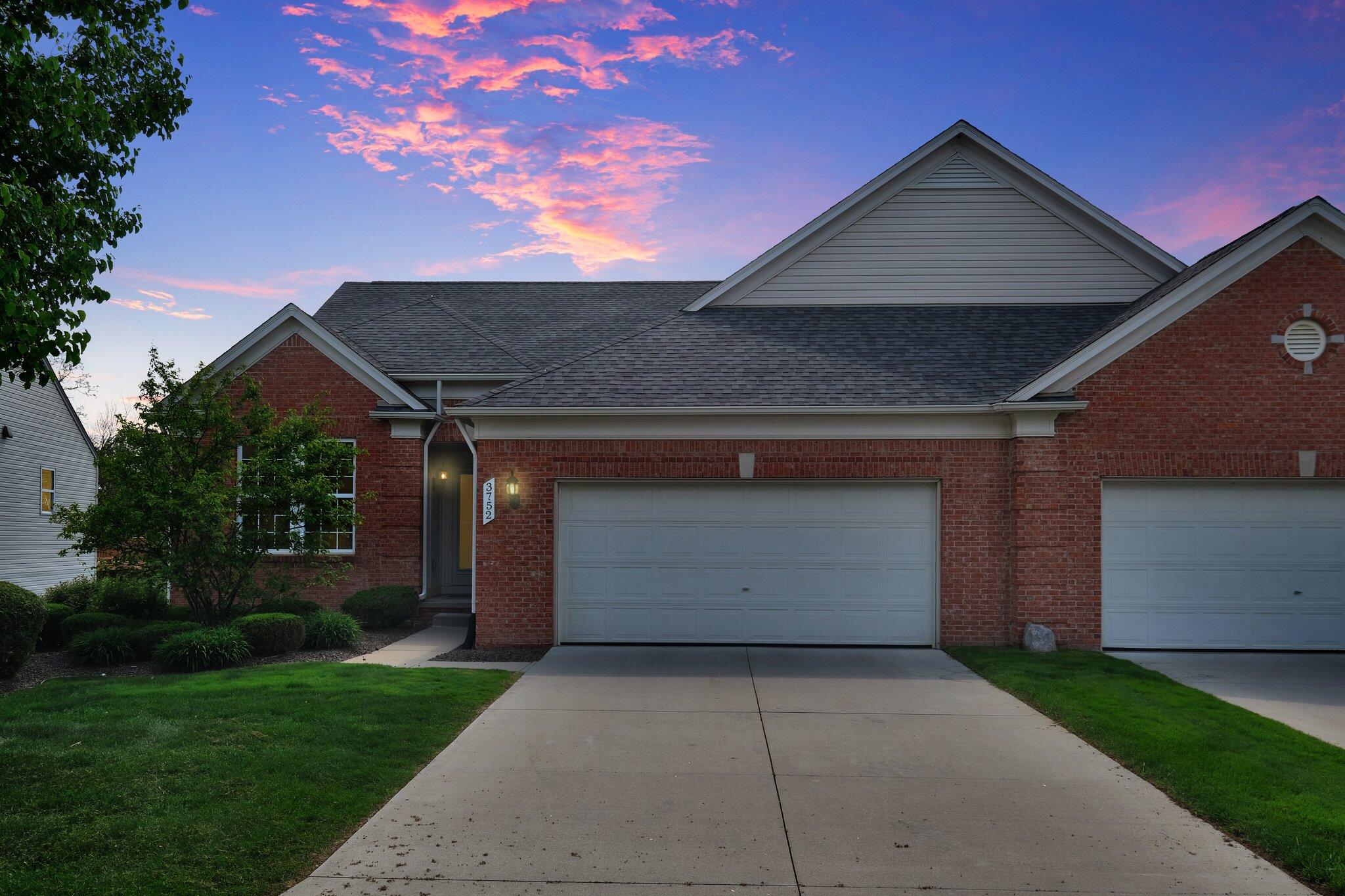 3752 Vicksburg Way Property Photo