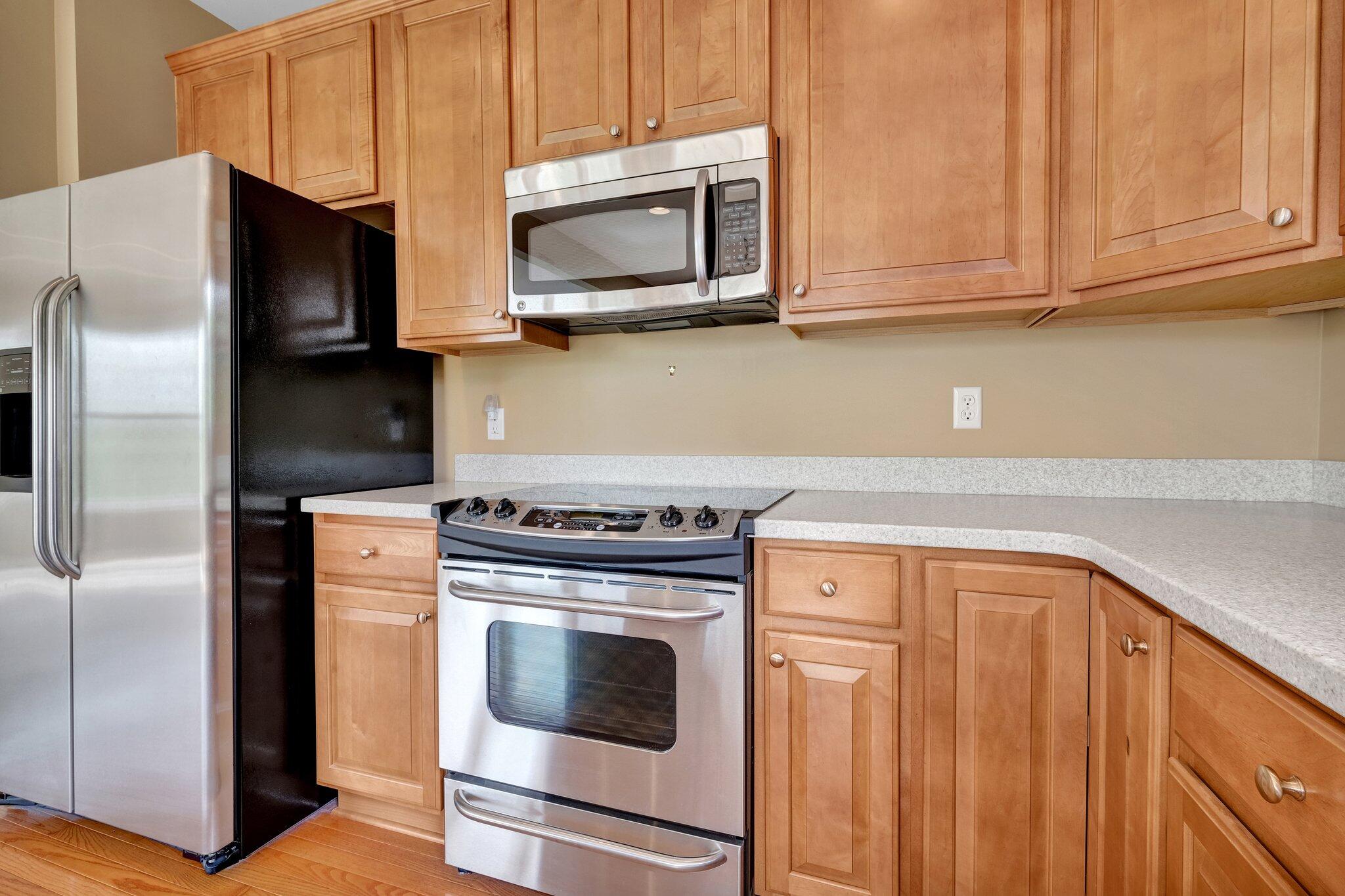 3752 Vicksburg Way Property Photo 6