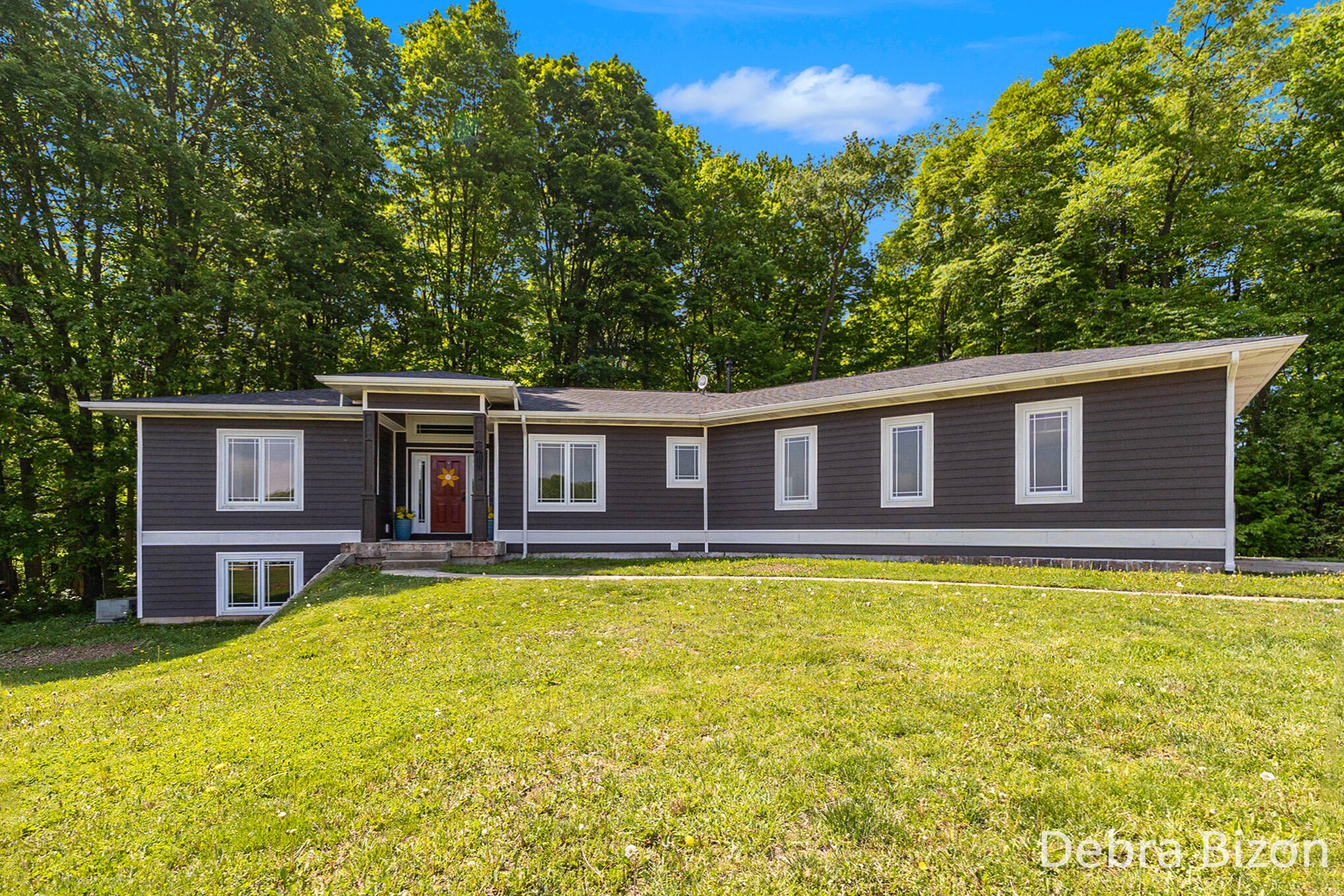 13941 Alger Road Property Photo 1