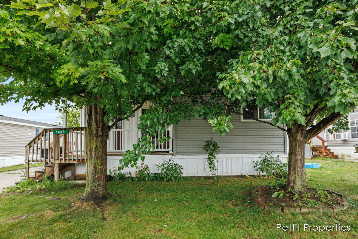 1633 Lavender Drive Property Photo