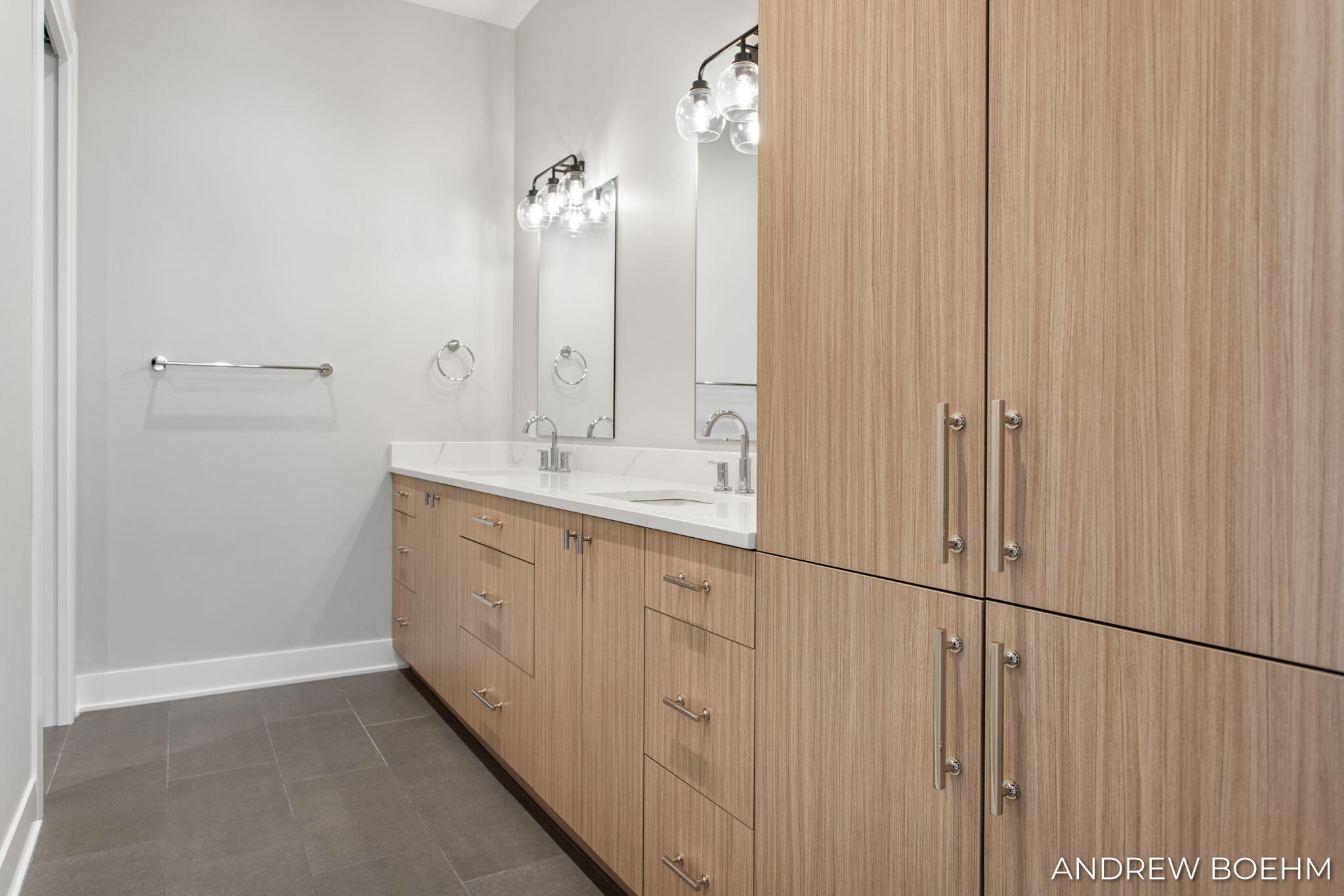 159 S River Avenue 503 Property Photo 13