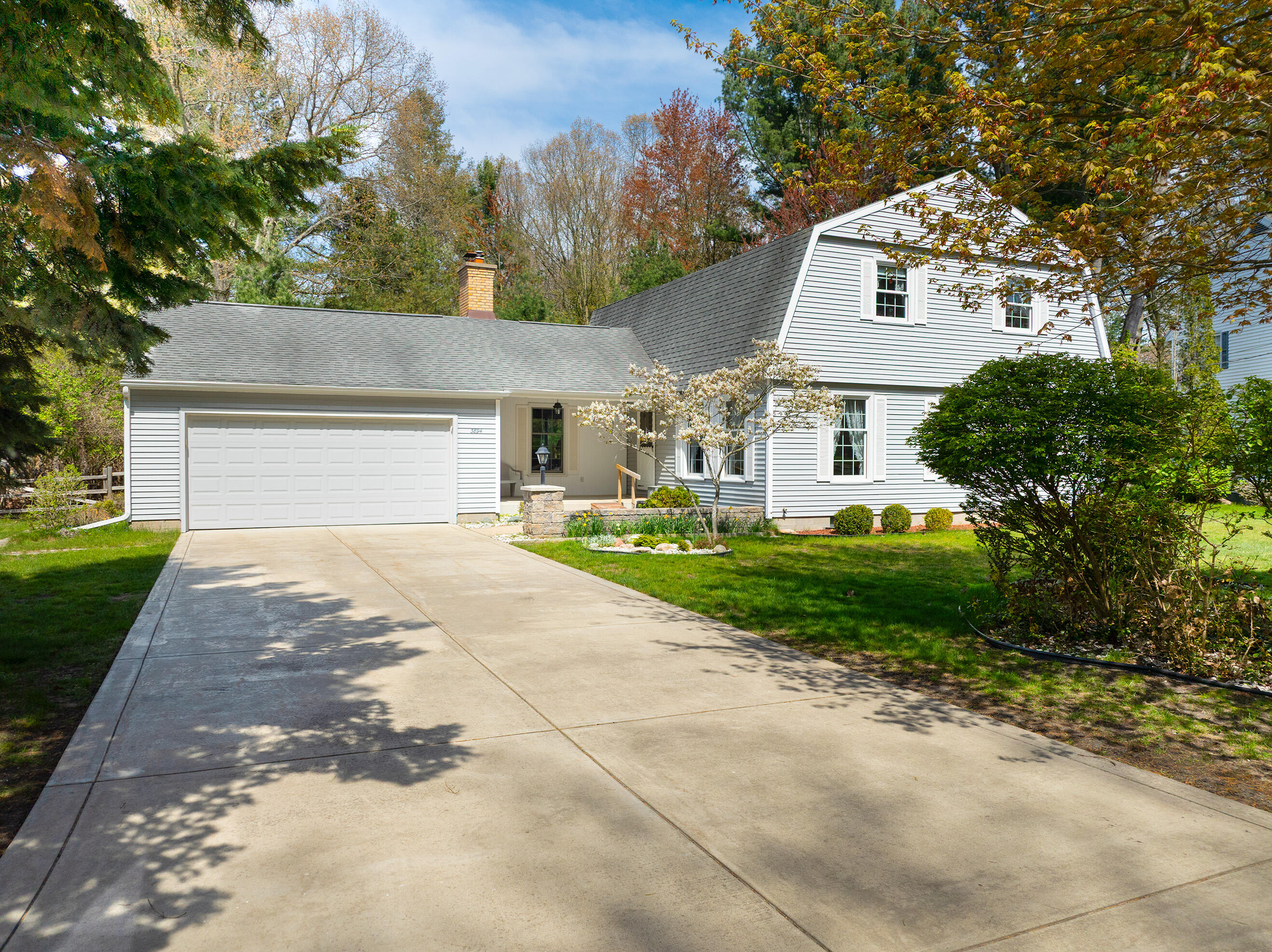 3894 Norton Hills Road Property Photo 1