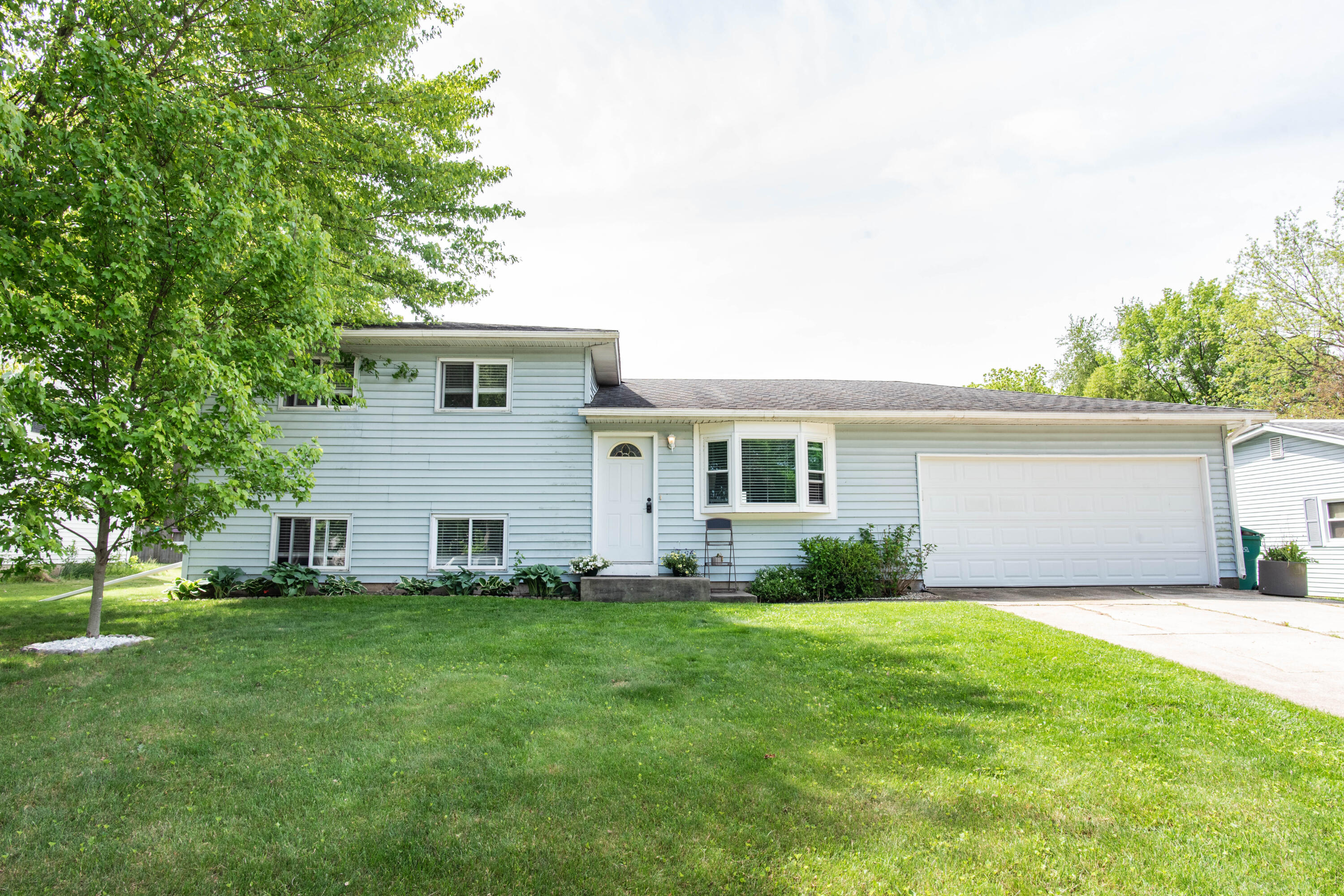4302 Fireside Avenue Property Photo 1
