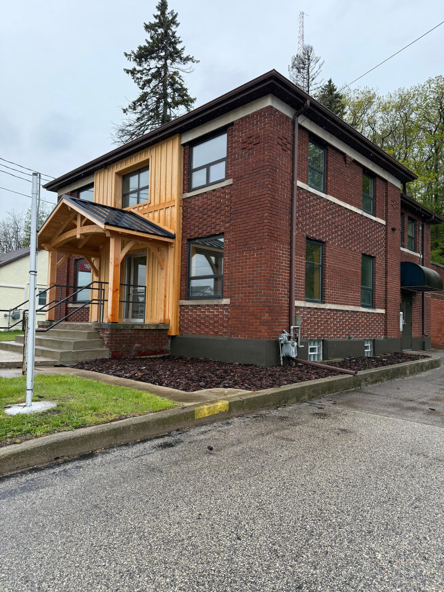 212 Arthur Street Property Photo 1