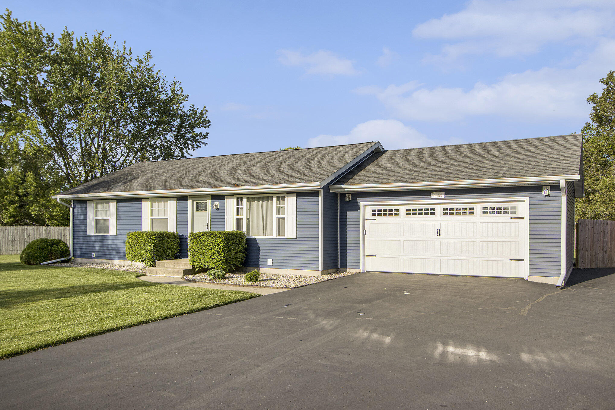 5550 Newhaven Cove Property Photo 1