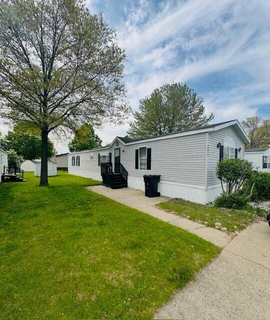 3077 Eastland Avenue Se Property Photo 1