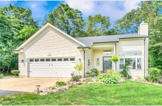 5020 Roundtree Drive Property Photo