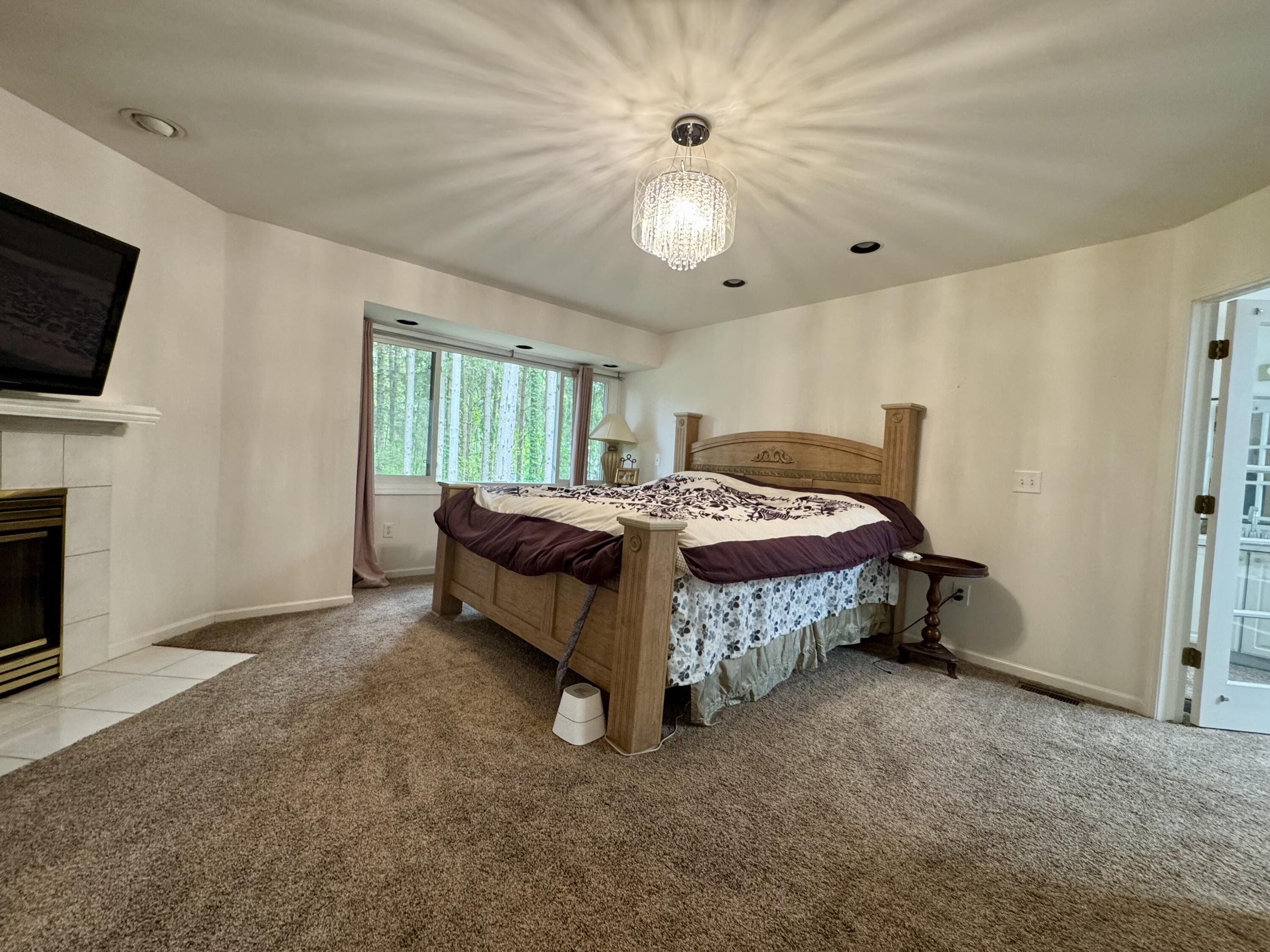 9641 Rolling Greens Drive Property Photo 18
