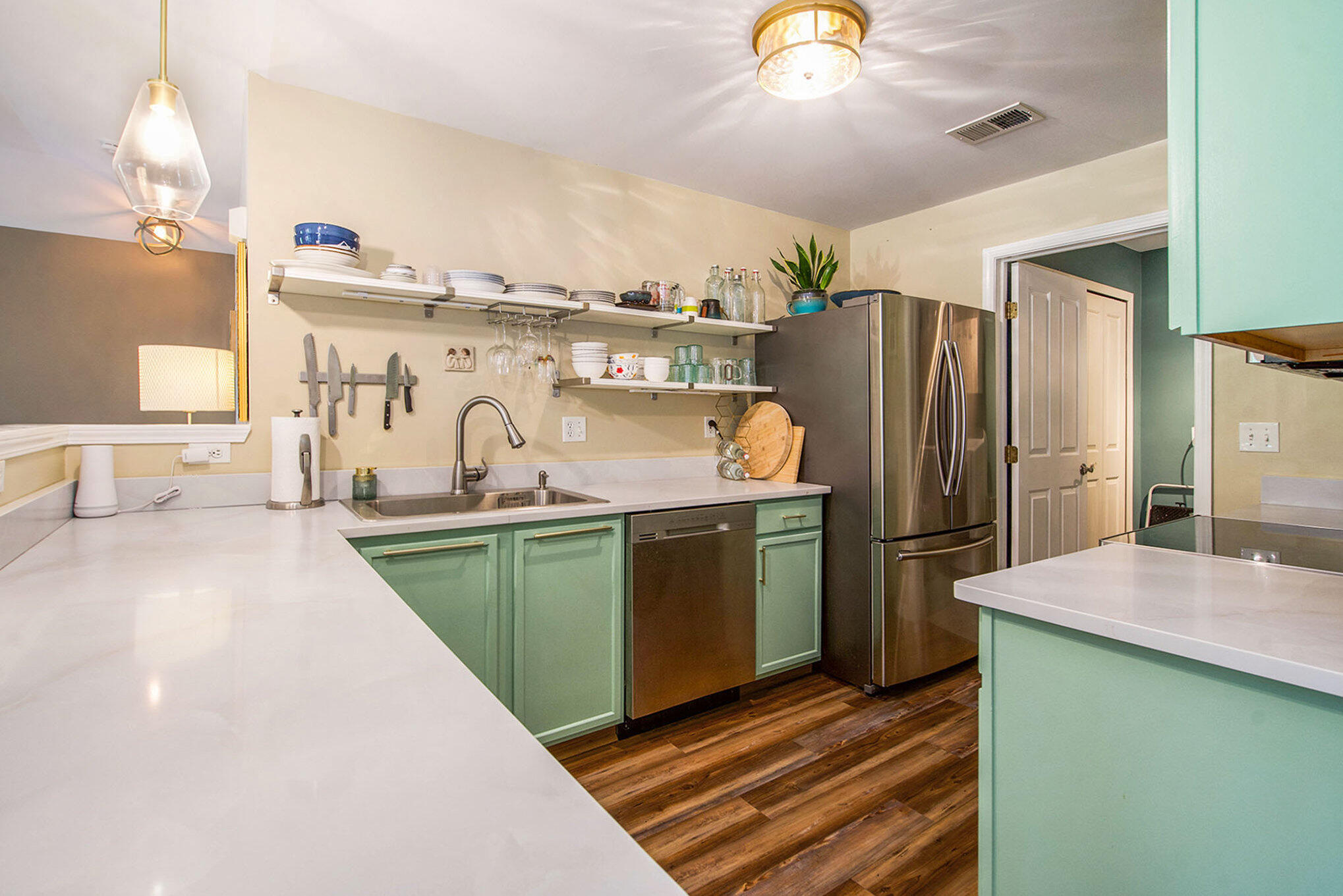 4049 Berkeley Avenue, 25 Property Photo 1