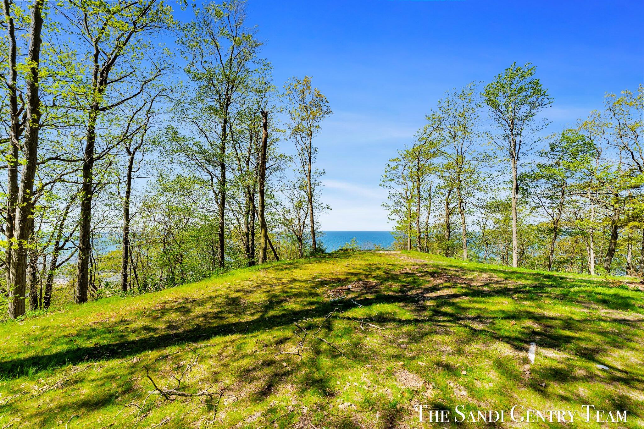 18111 Ridge Drive Property Photo 3