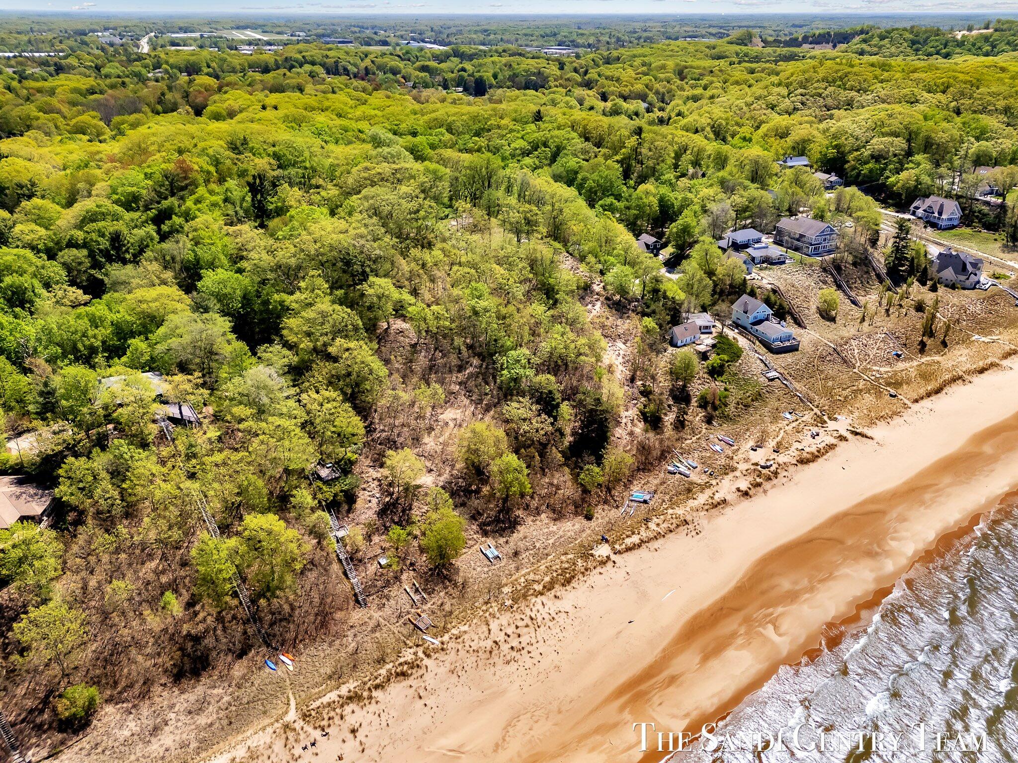 18111 Ridge Drive Property Photo 13