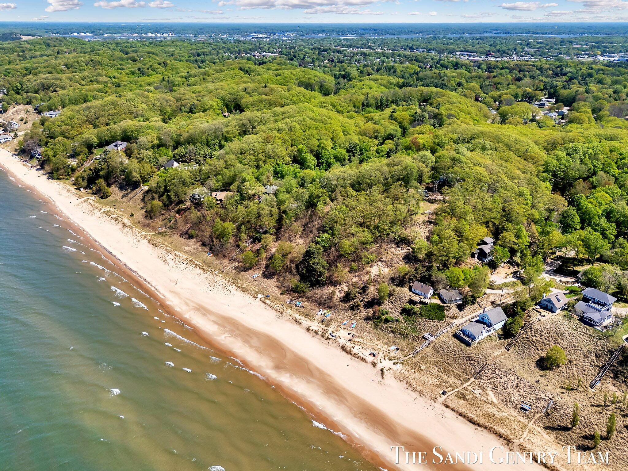 18111 Ridge Drive Property Photo 14