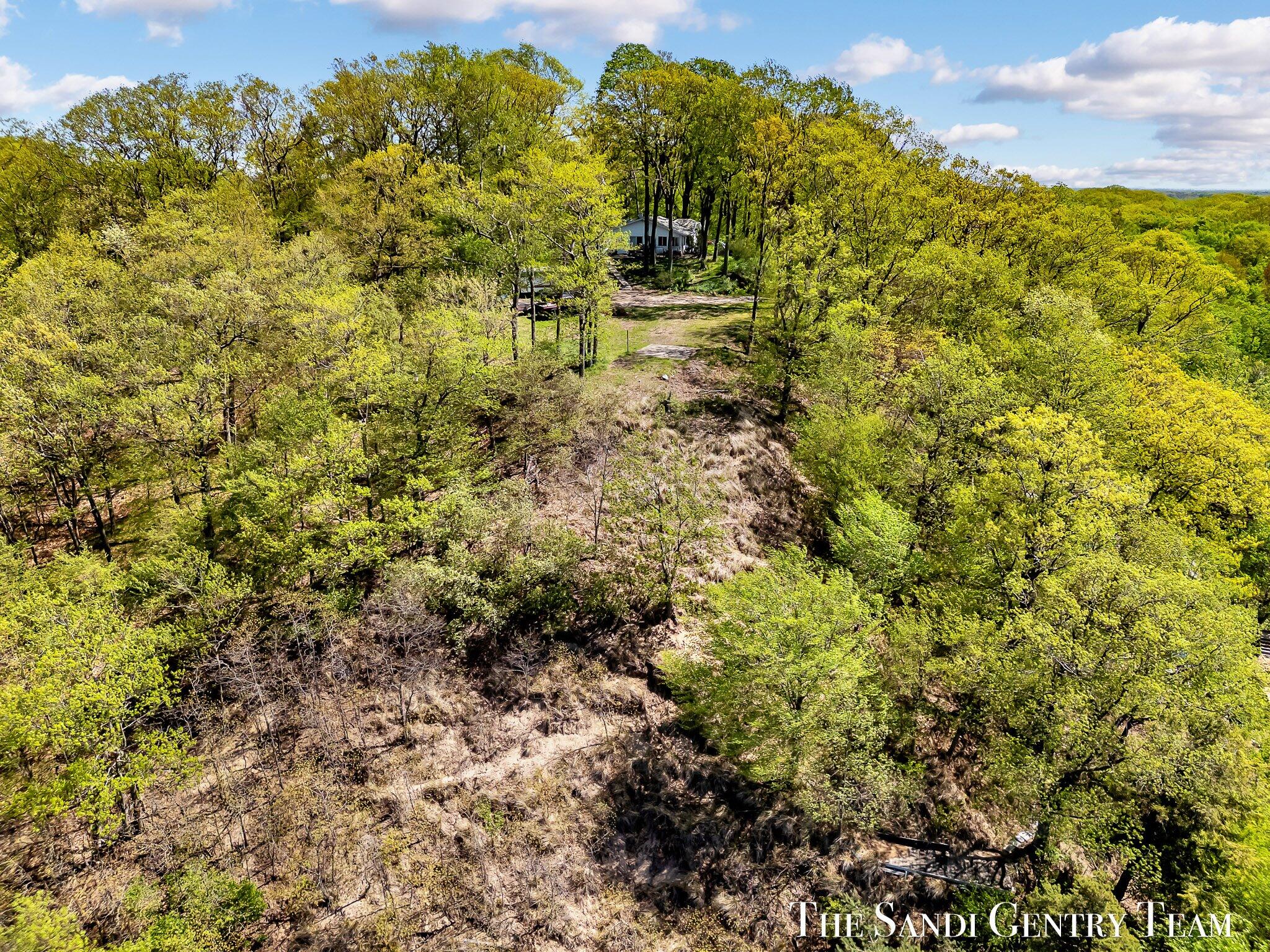 18111 Ridge Drive Property Photo 15