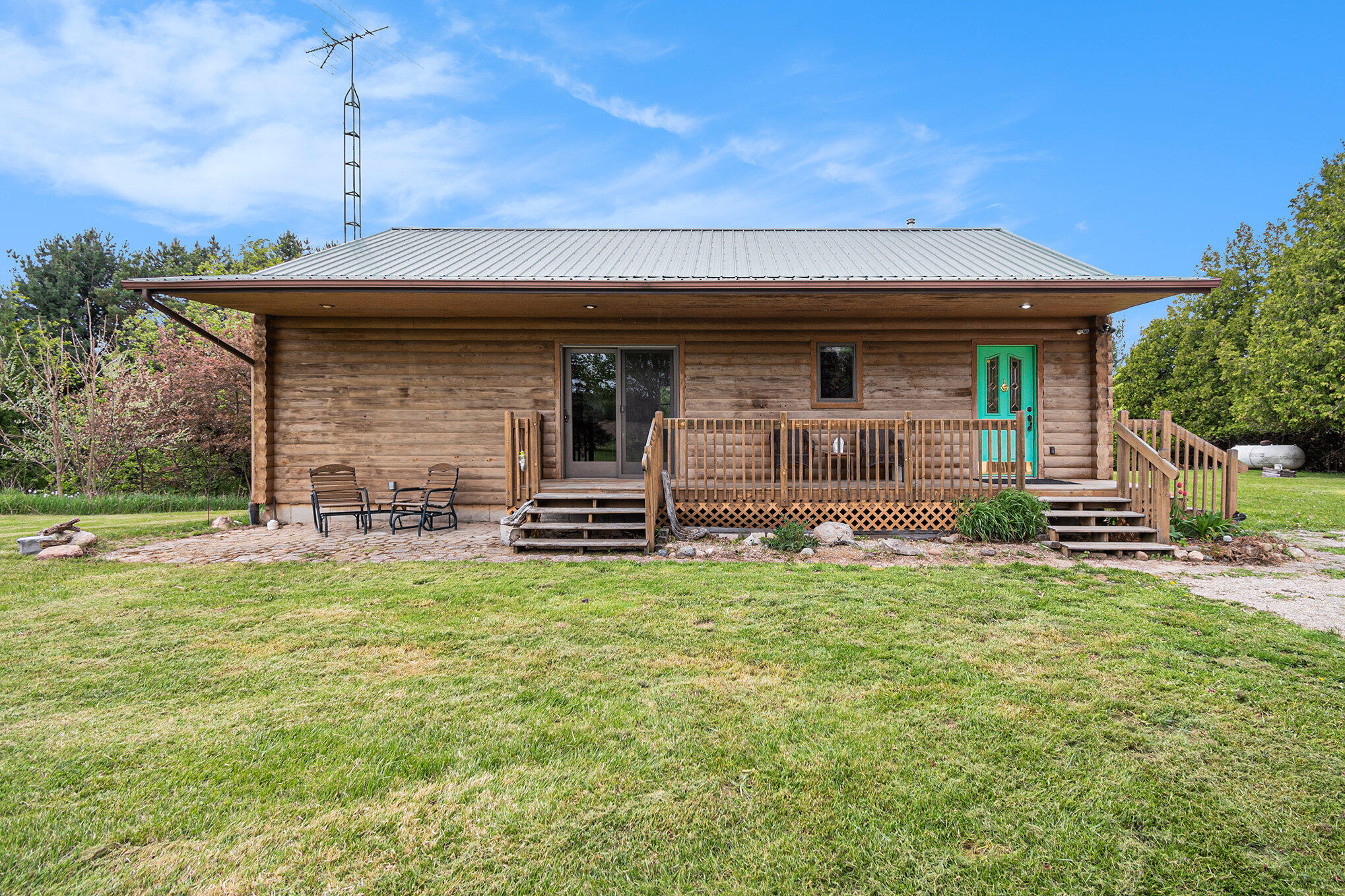 884 Gavord Rd Road Property Photo 1