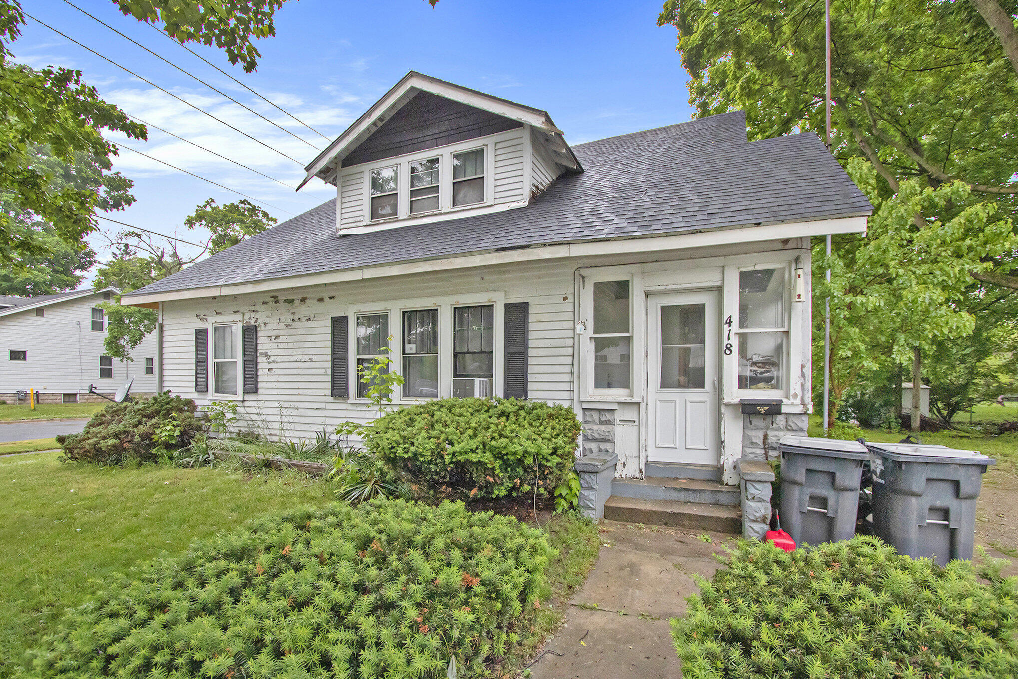 418 W Front Street
