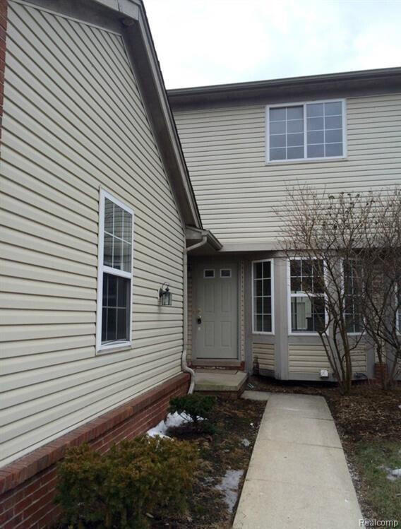 1240 University Drive, 2 Property Photo 1