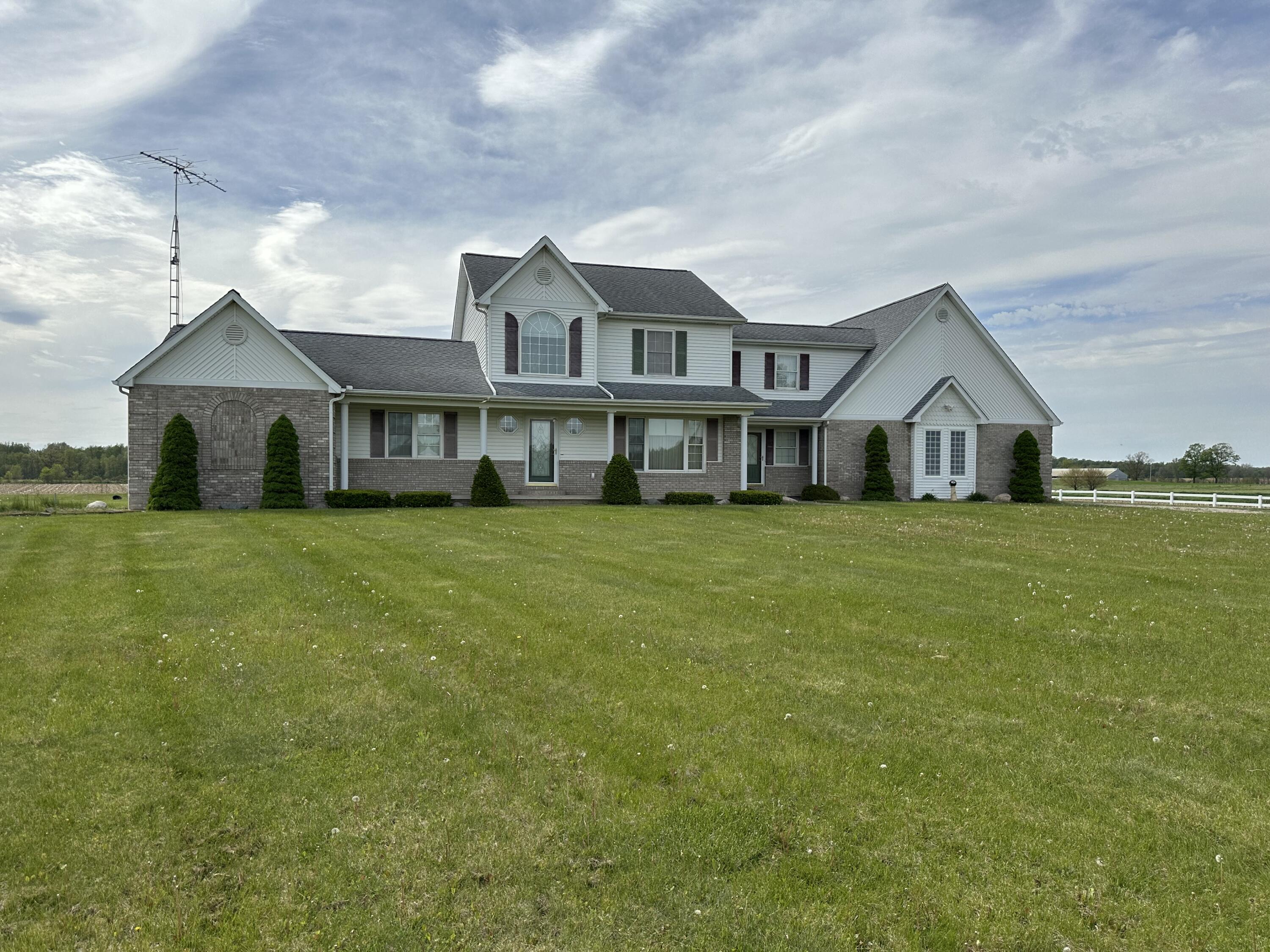 970 Dean Rd Property Photo 1
