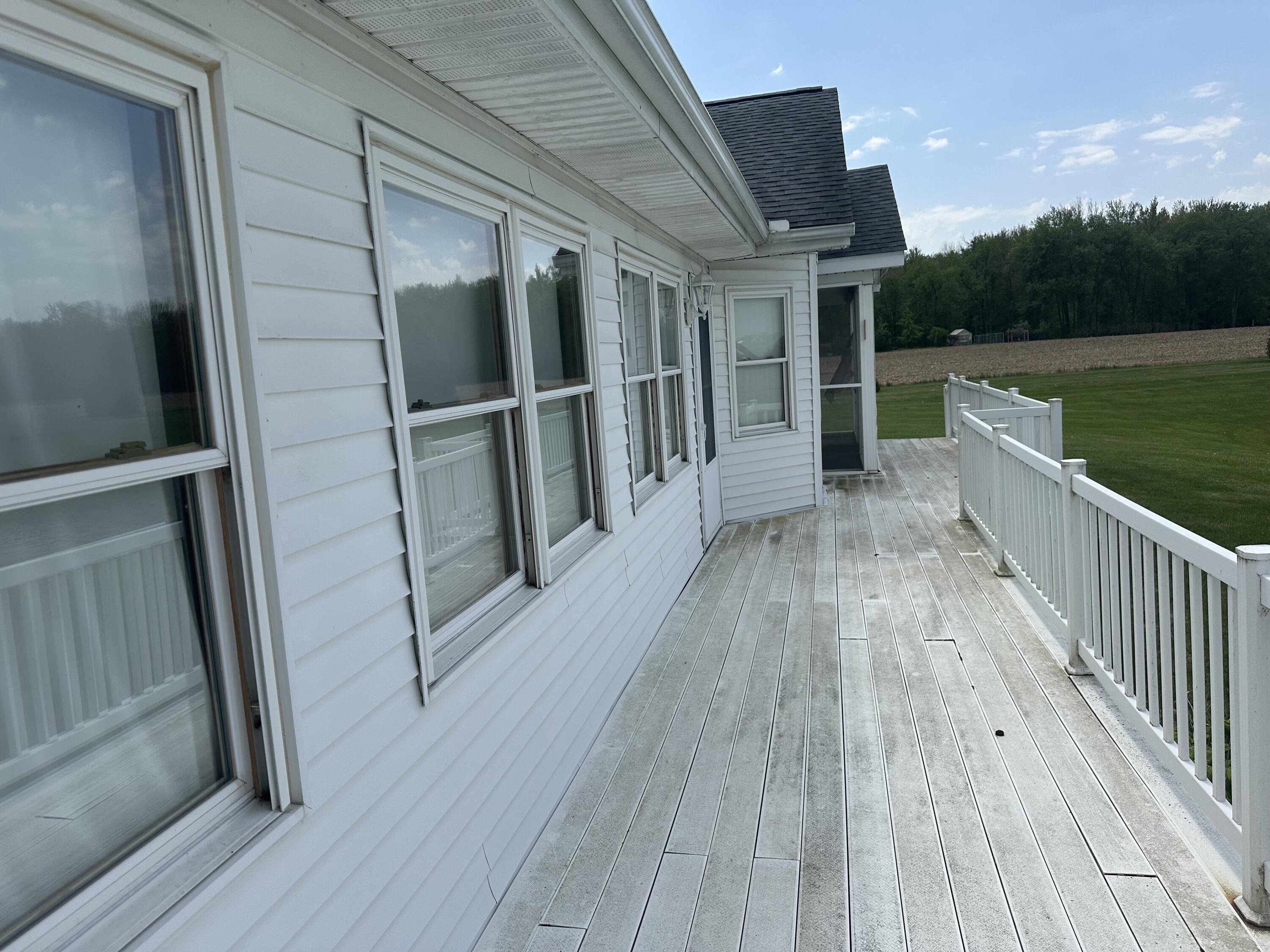 970 Dean Rd Property Photo 12