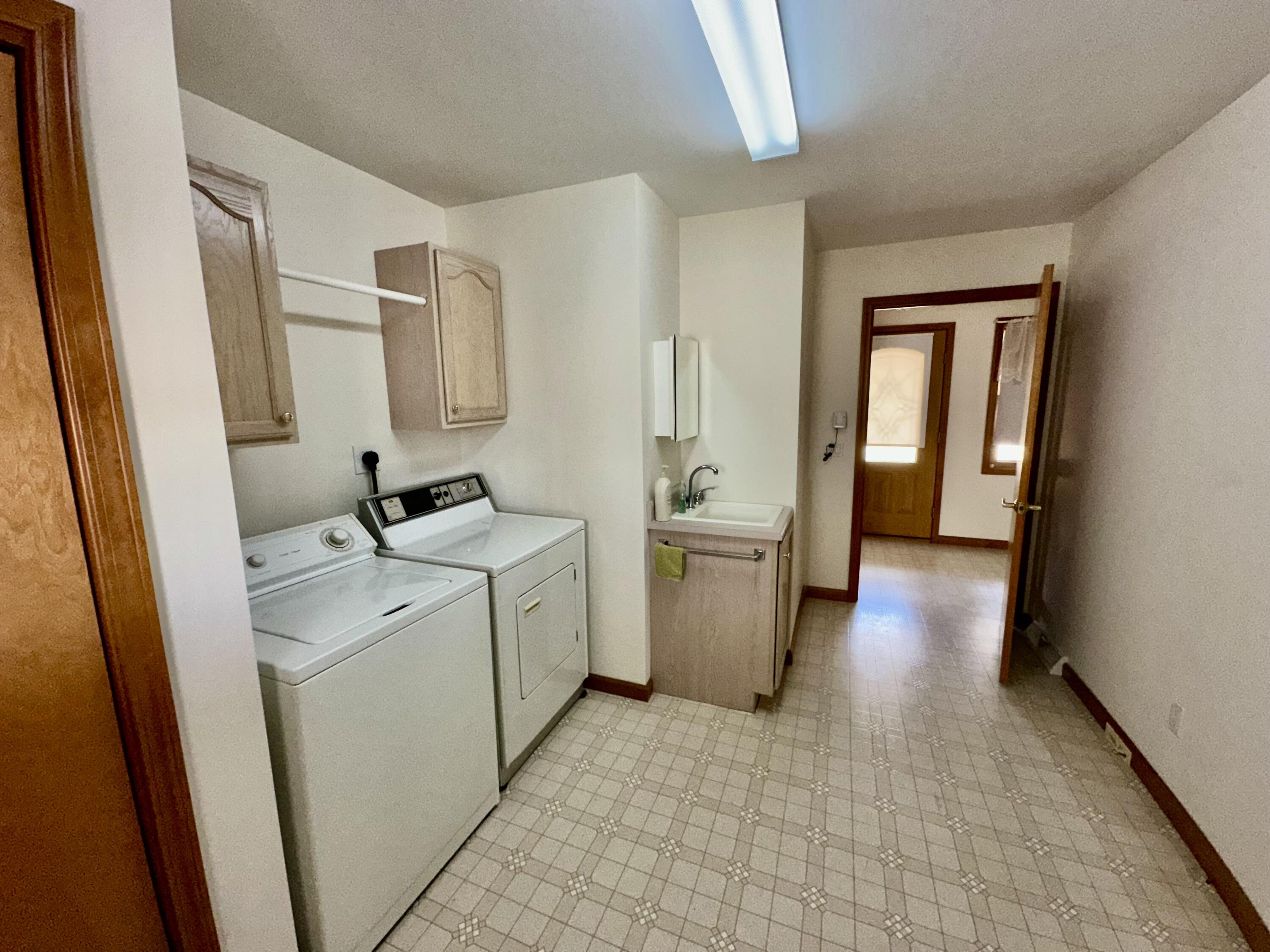 970 Dean Rd Property Photo 17