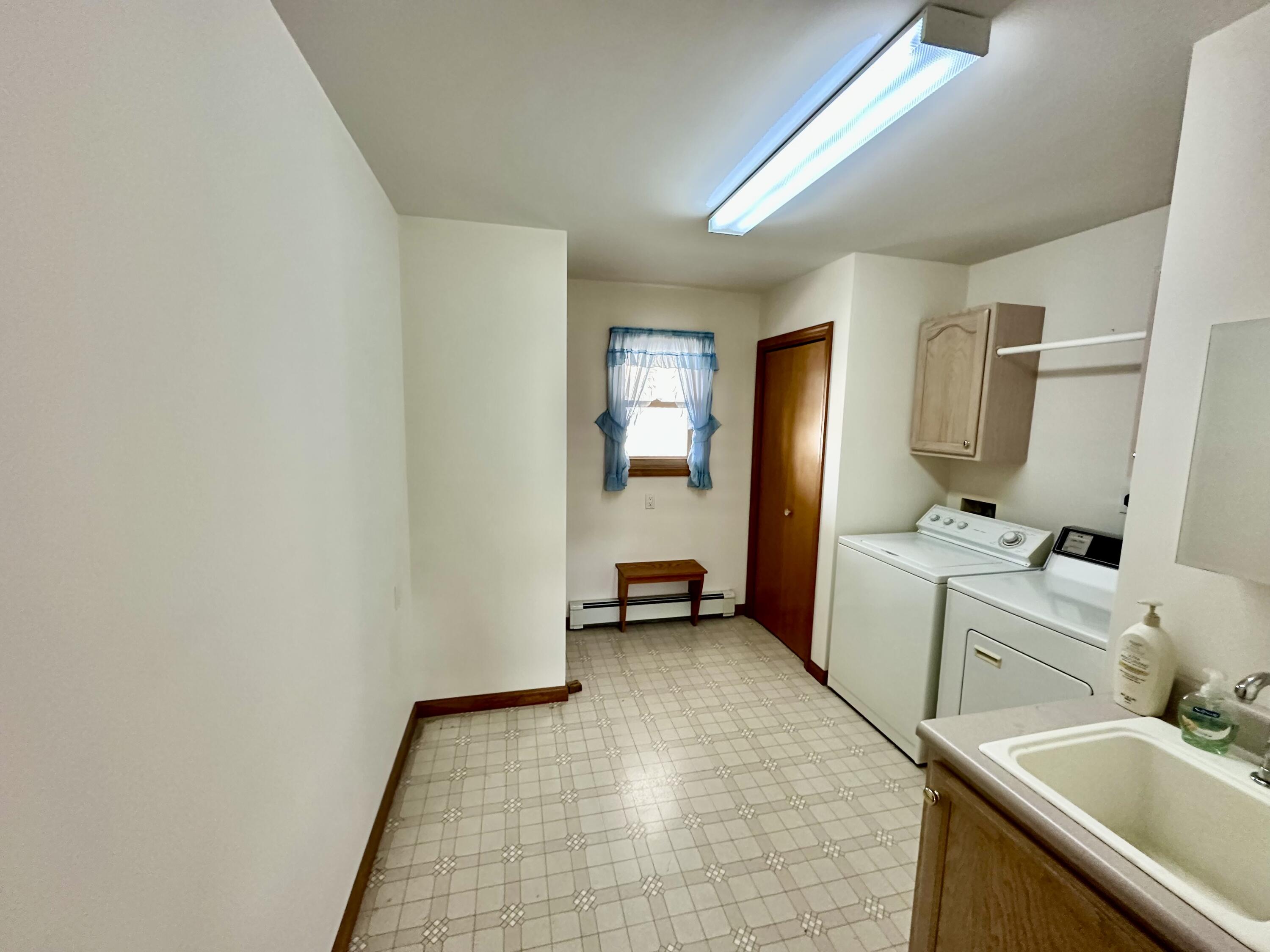 970 Dean Rd Property Photo 18