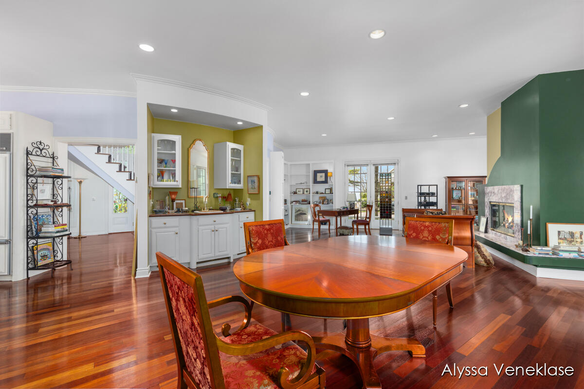 404 N Shore Drive Property Photo 15