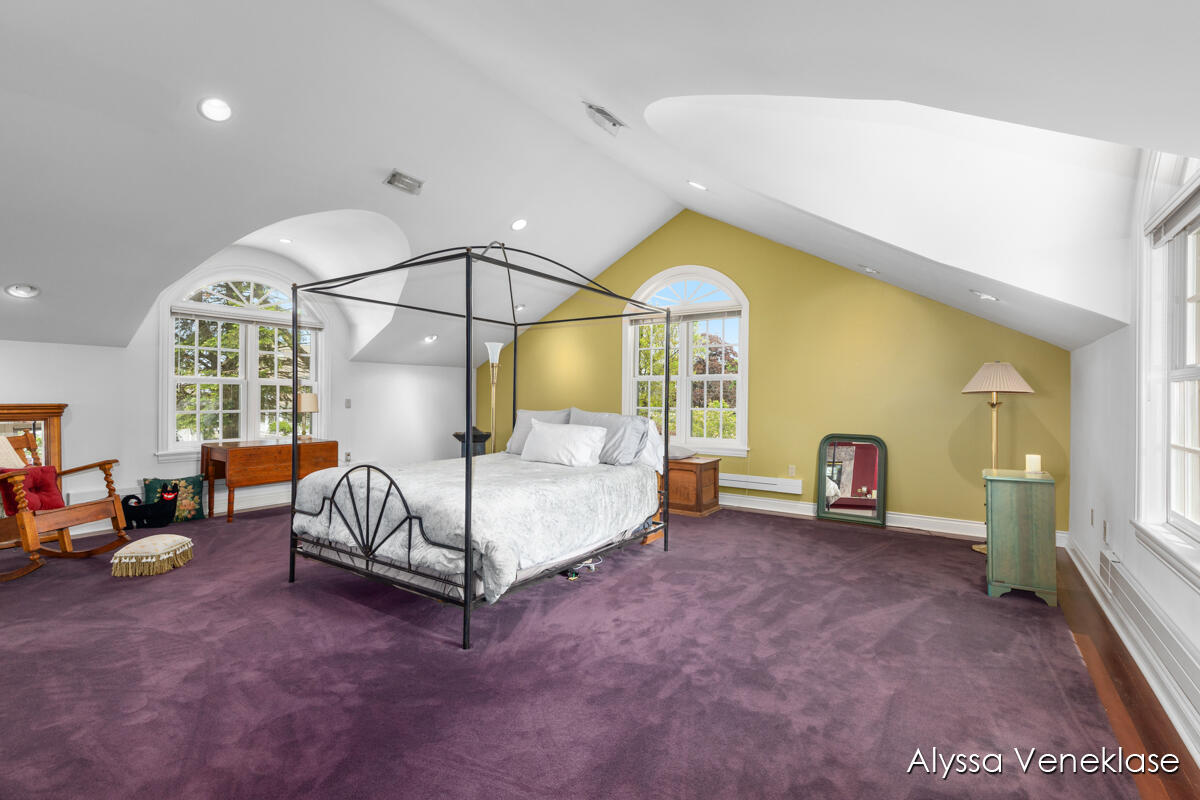 404 N Shore Drive Property Photo 28