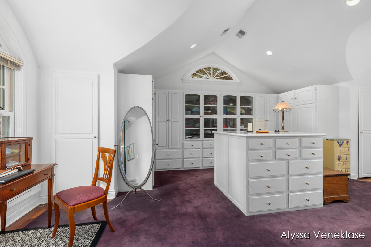 404 N Shore Drive Property Photo 30