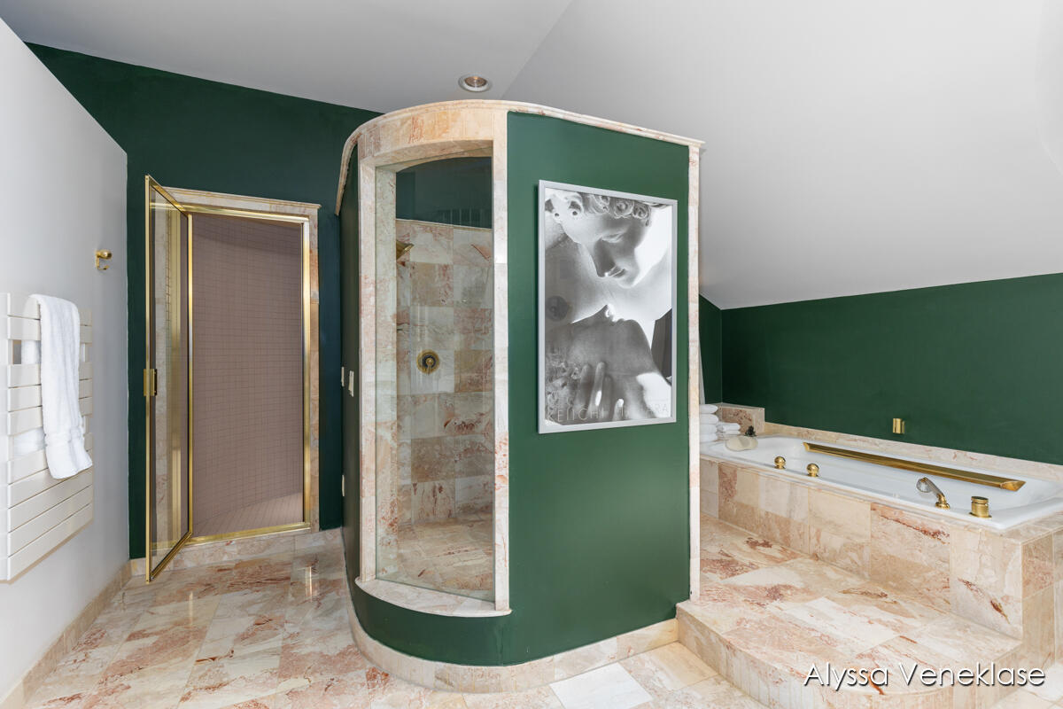 404 N Shore Drive Property Photo 33