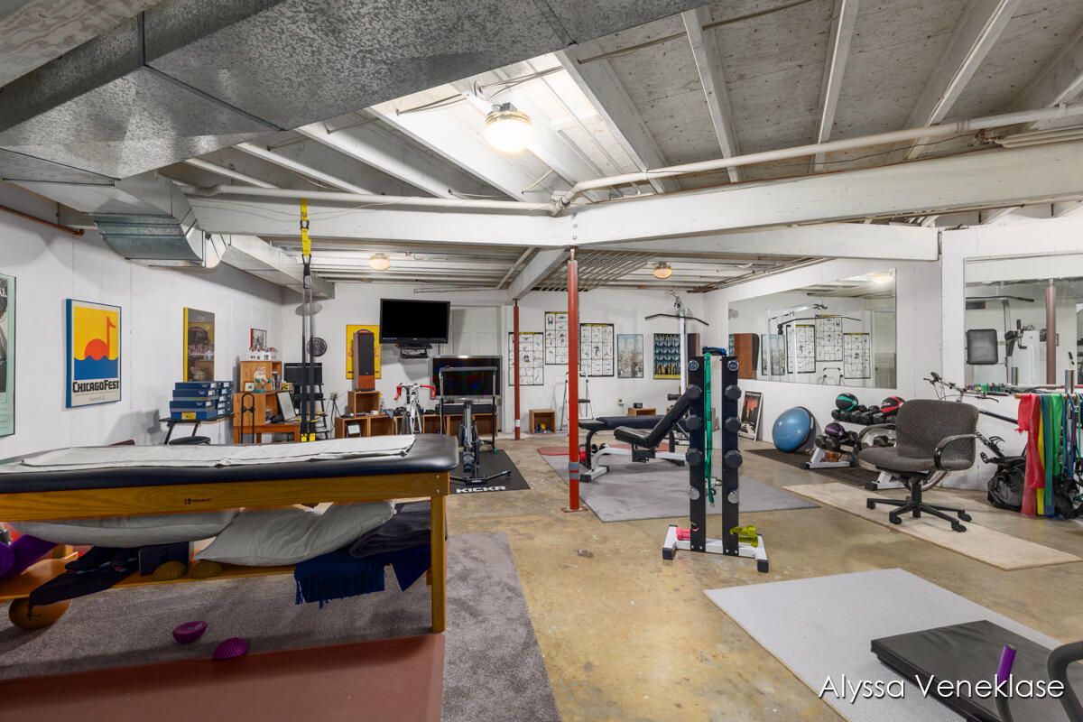 404 N Shore Drive Property Photo 36