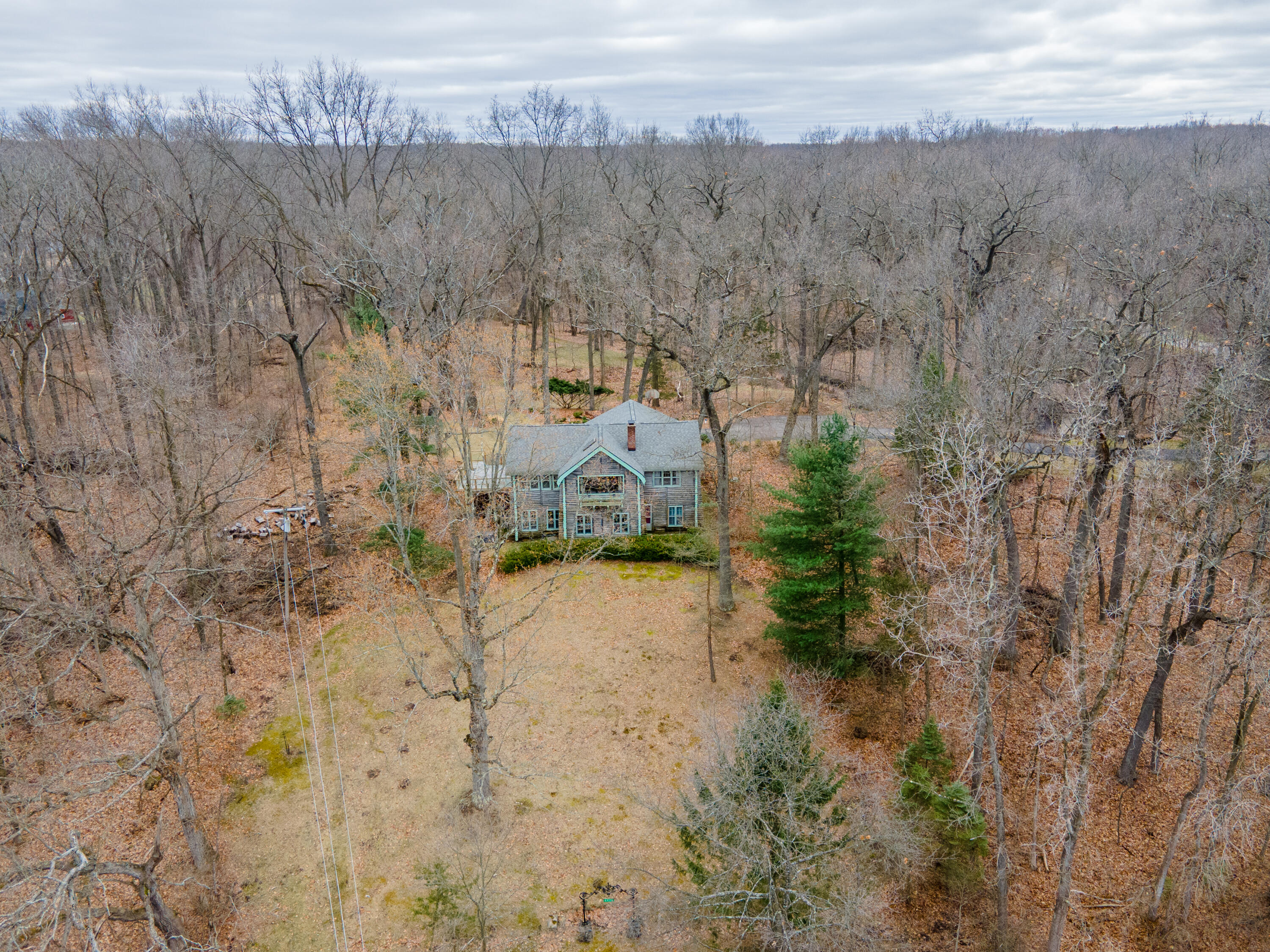 5436 Strawberry Lake Road Property Photo 1