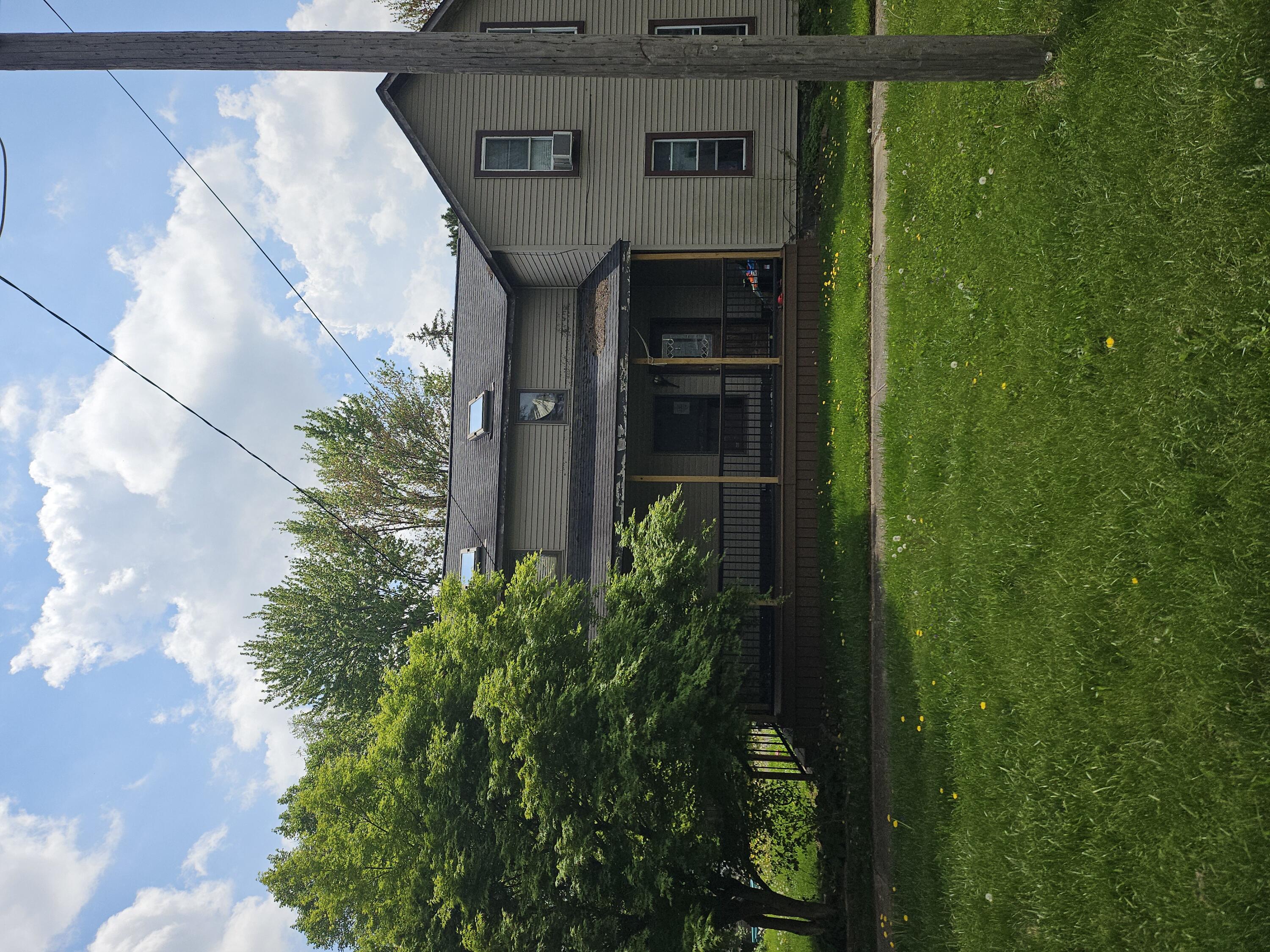 313 W Johnson Street Property Photo 1