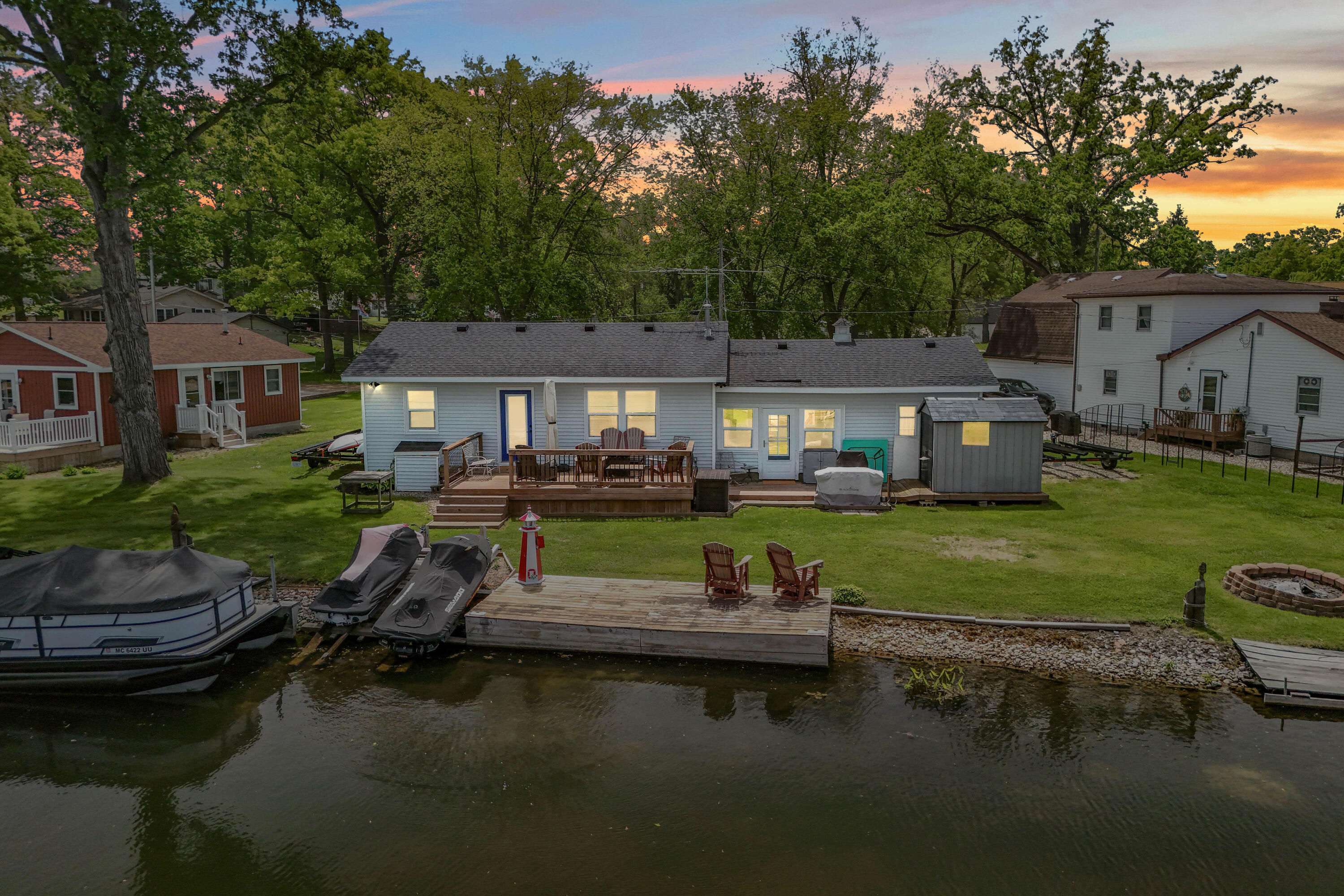532 Roby Beach Drive Property Photo 1