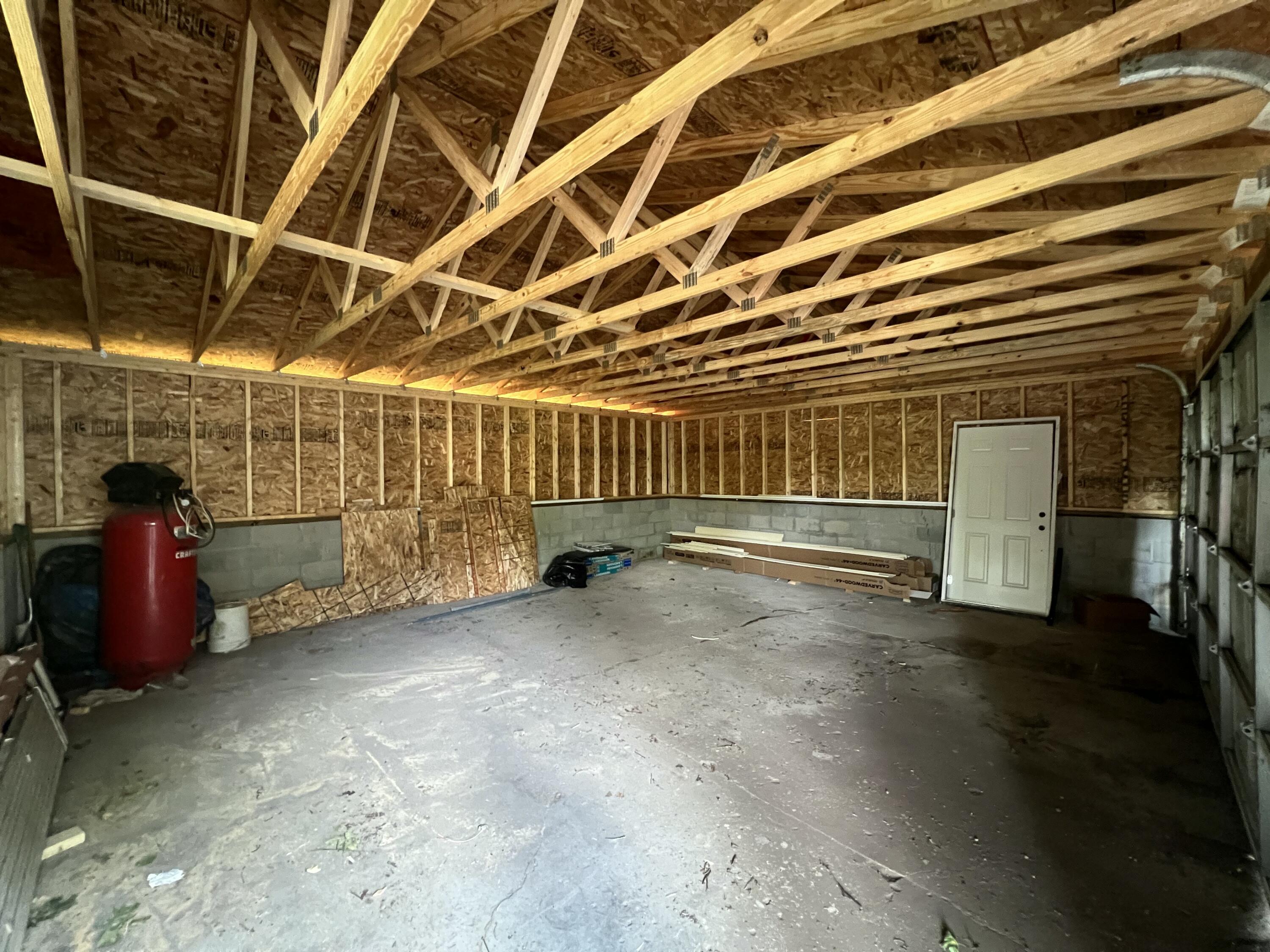 2107 Jackson Avenue Property Photo 10