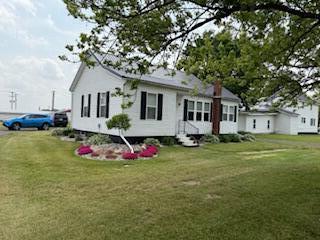 695 W Chicago Road Property Photo 1