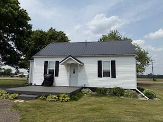 695 W Chicago Road Property Photo 17