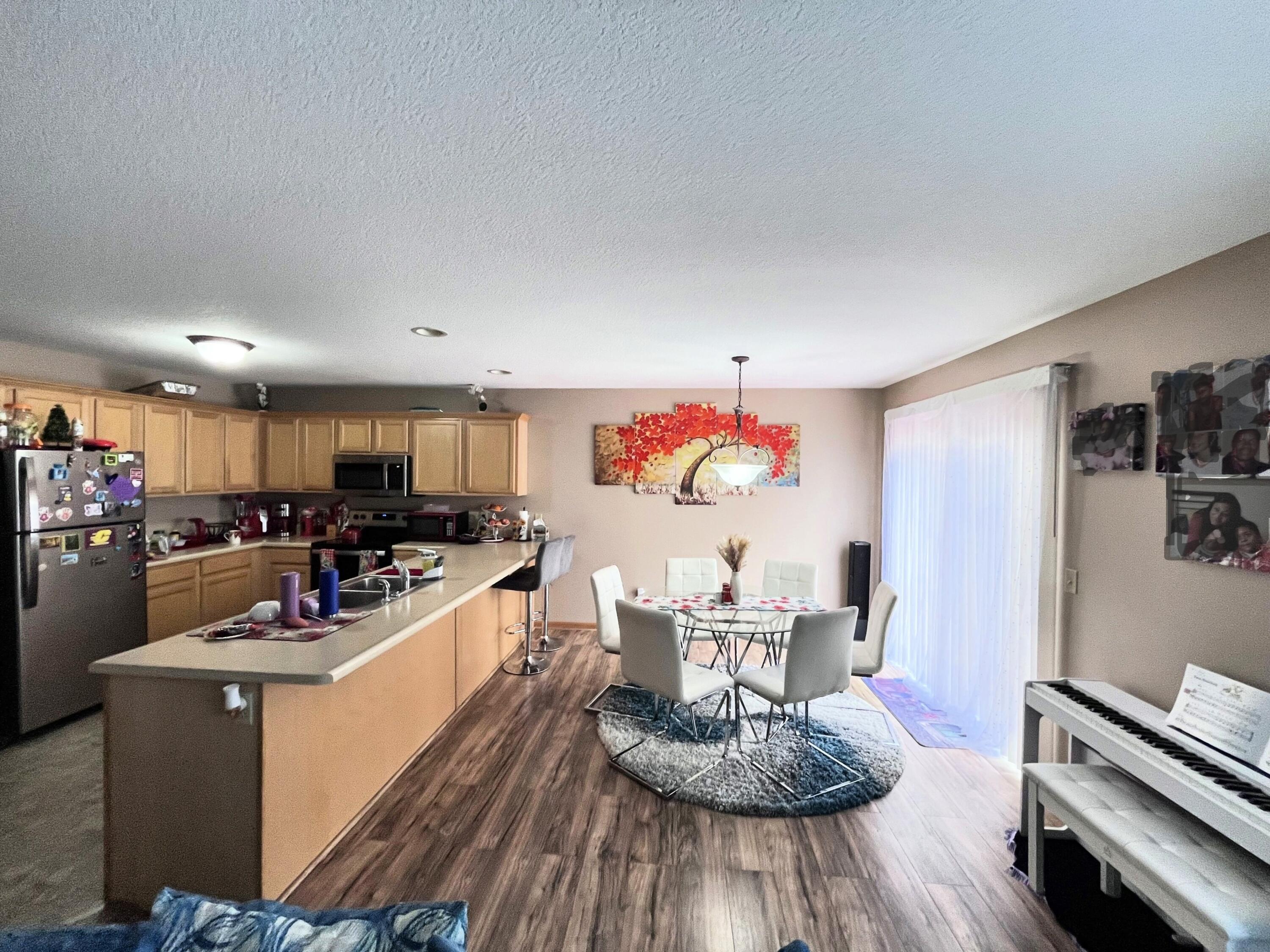 1637 Chippewa Way Property Photo 6