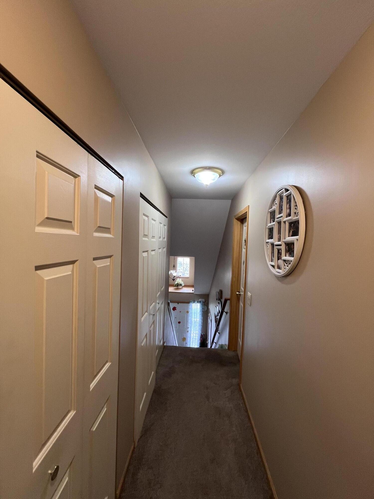 1637 Chippewa Way Property Photo 7
