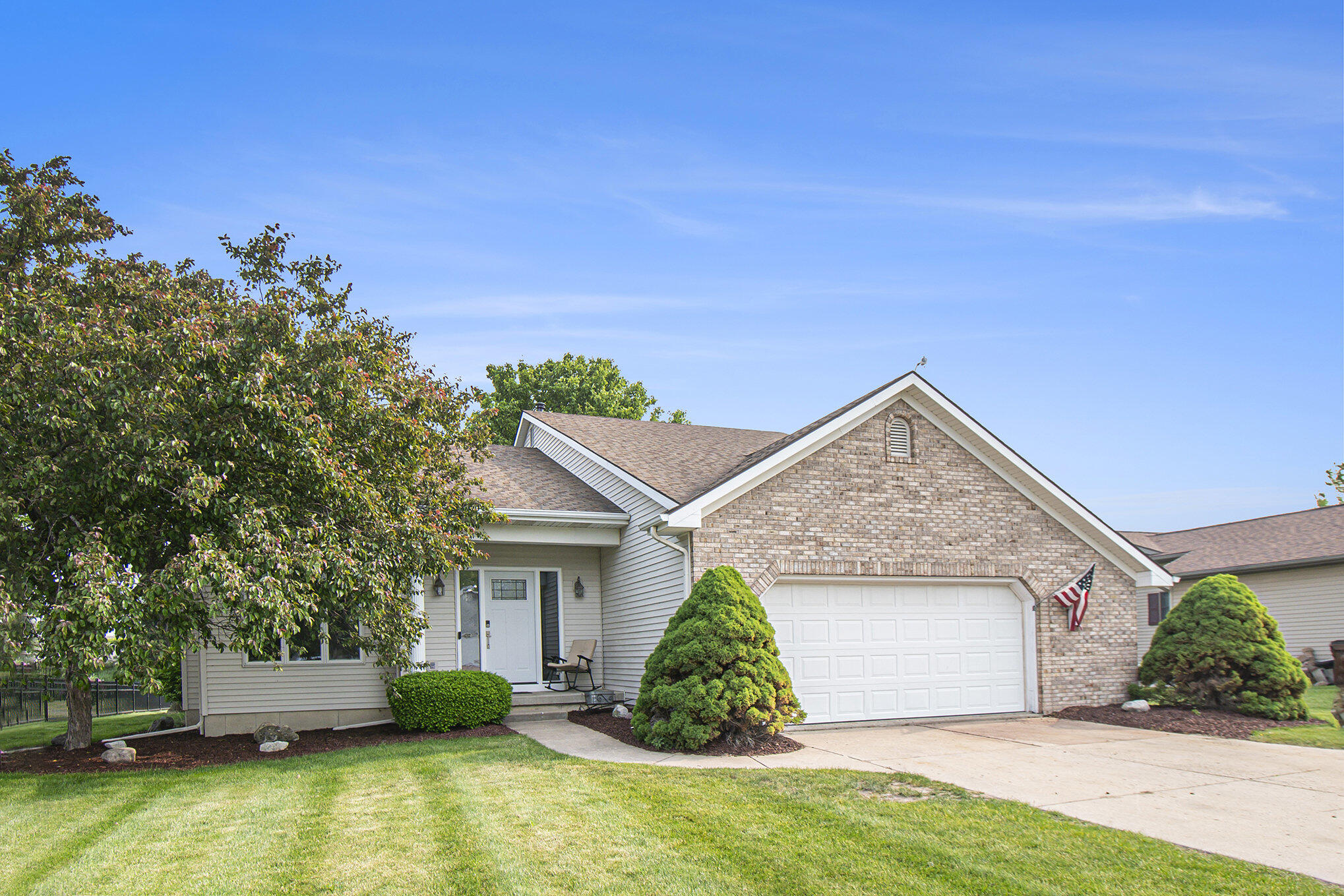 743 Fieldview Dr Drive Property Photo 1