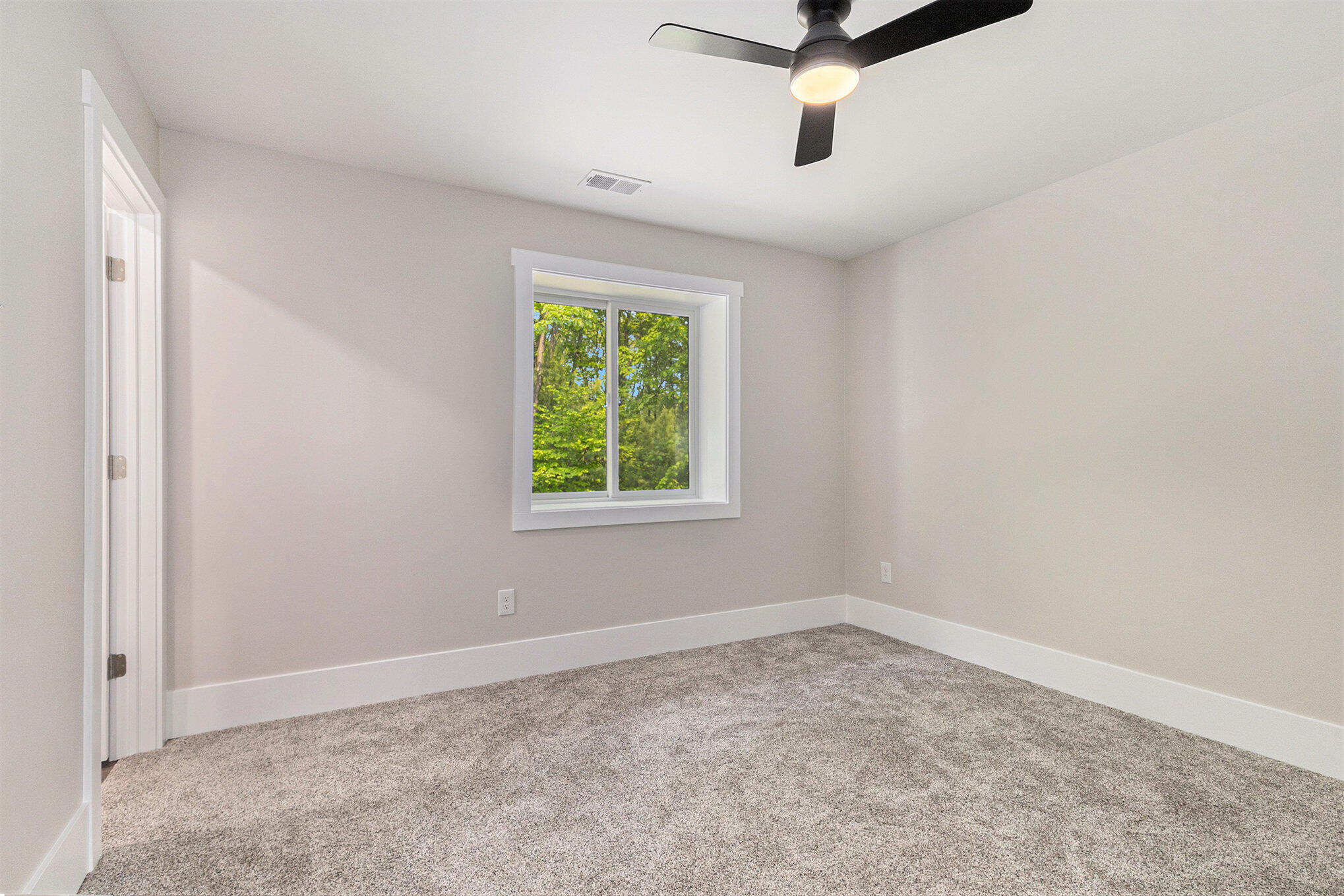 2051 Russell Road Property Photo 11