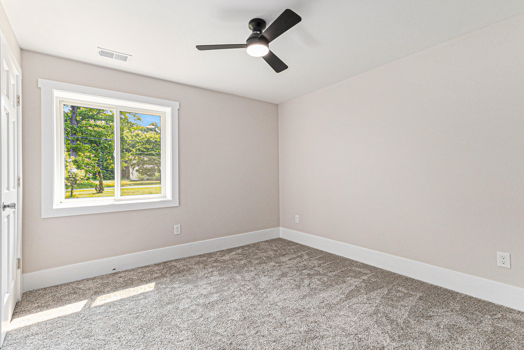 2051 Russell Road Property Photo 12