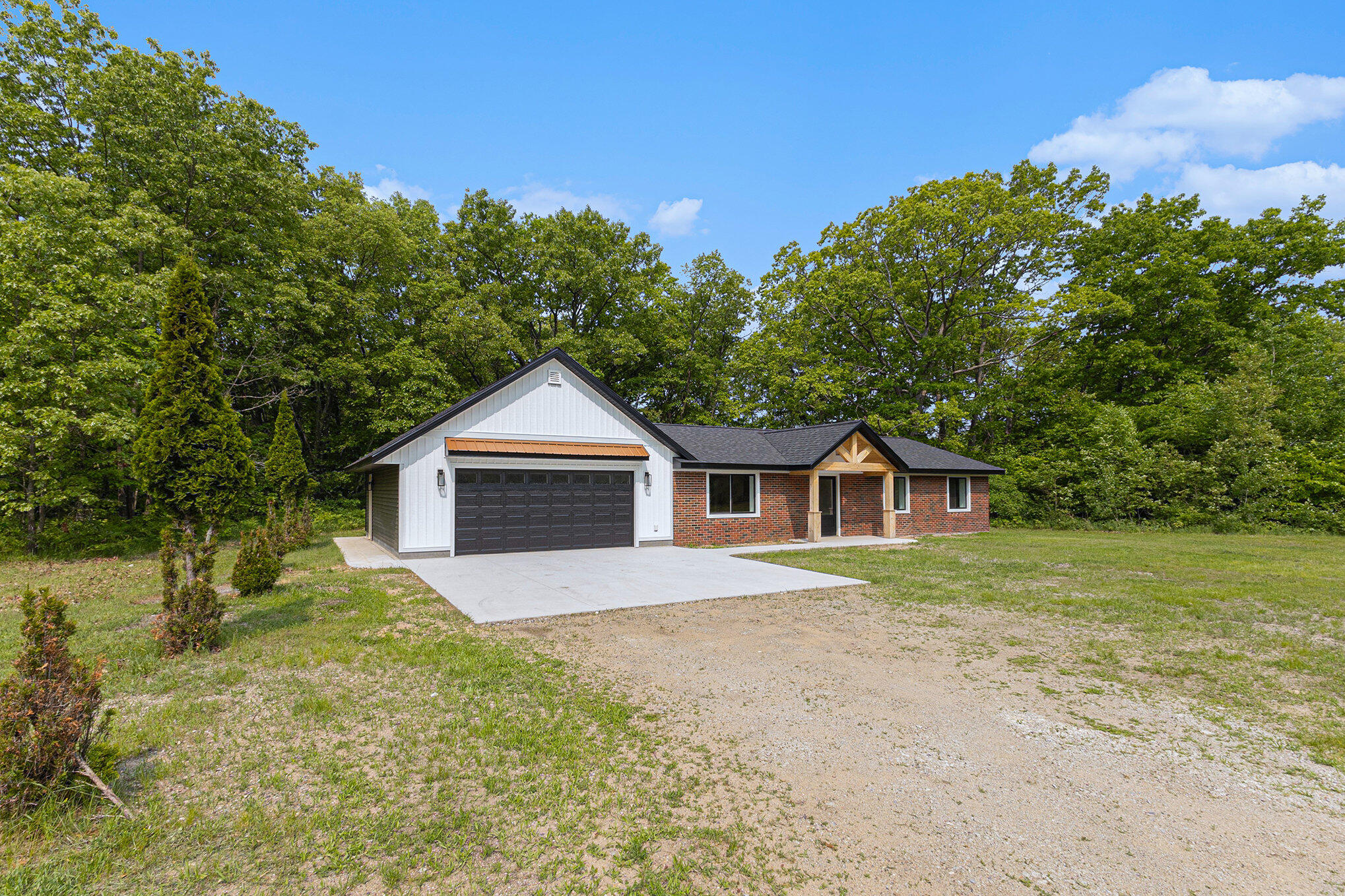 2051 Russell Road Property Photo 19